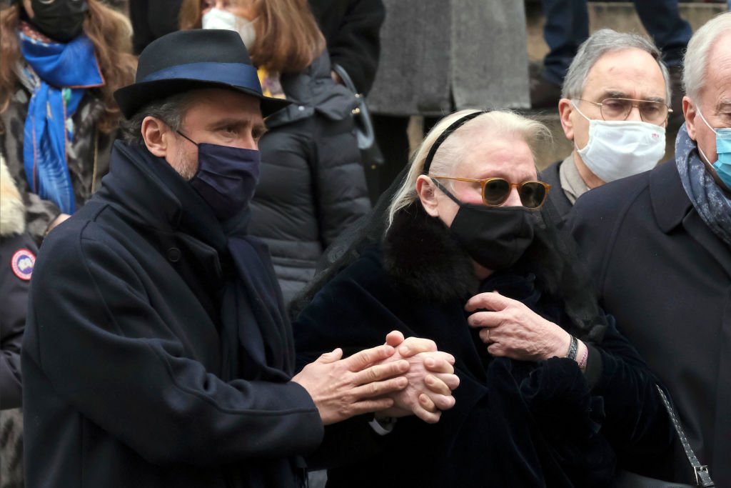 Les funérailles de Claude Brasseur. | Photo : Getty Images