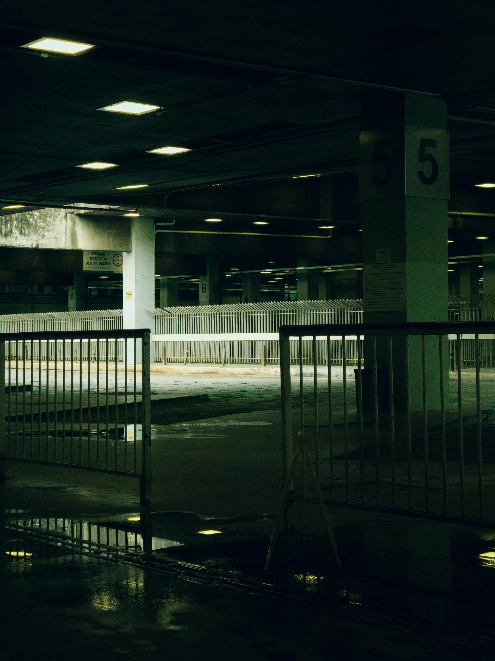 Un parking vide | Source : Pexels