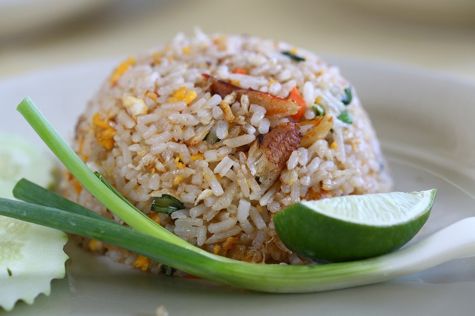Du riz dans un plat. | Photo : Unsplash