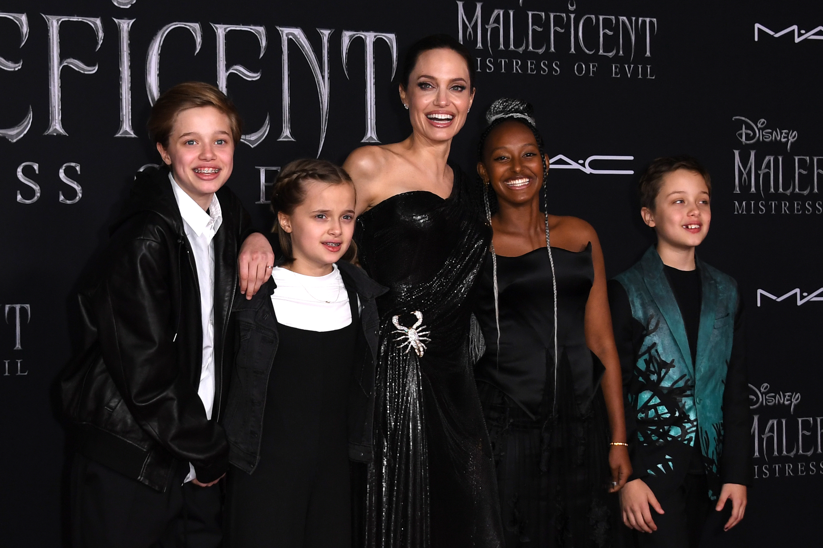 Shiloh Jolie-Pitt, Vivienne Jolie-Pitt, Zahara Jolie-Pitt et Knox Jolie-Pitt lors de la première mondiale de "Maléfique : La maîtresse du mal" de Disney à Hollywood le 30 septembre 2019 | Source : Getty Images