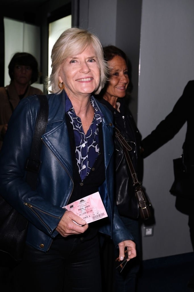 PARIS, FRANCE - 03 OCTOBRE : Catherine Ceylac assiste au One Woman Show de Muriel Robin, "Et Pof", au Palais des Sports le 03 octobre 2019 à Paris, France. | Photo : Getty Images