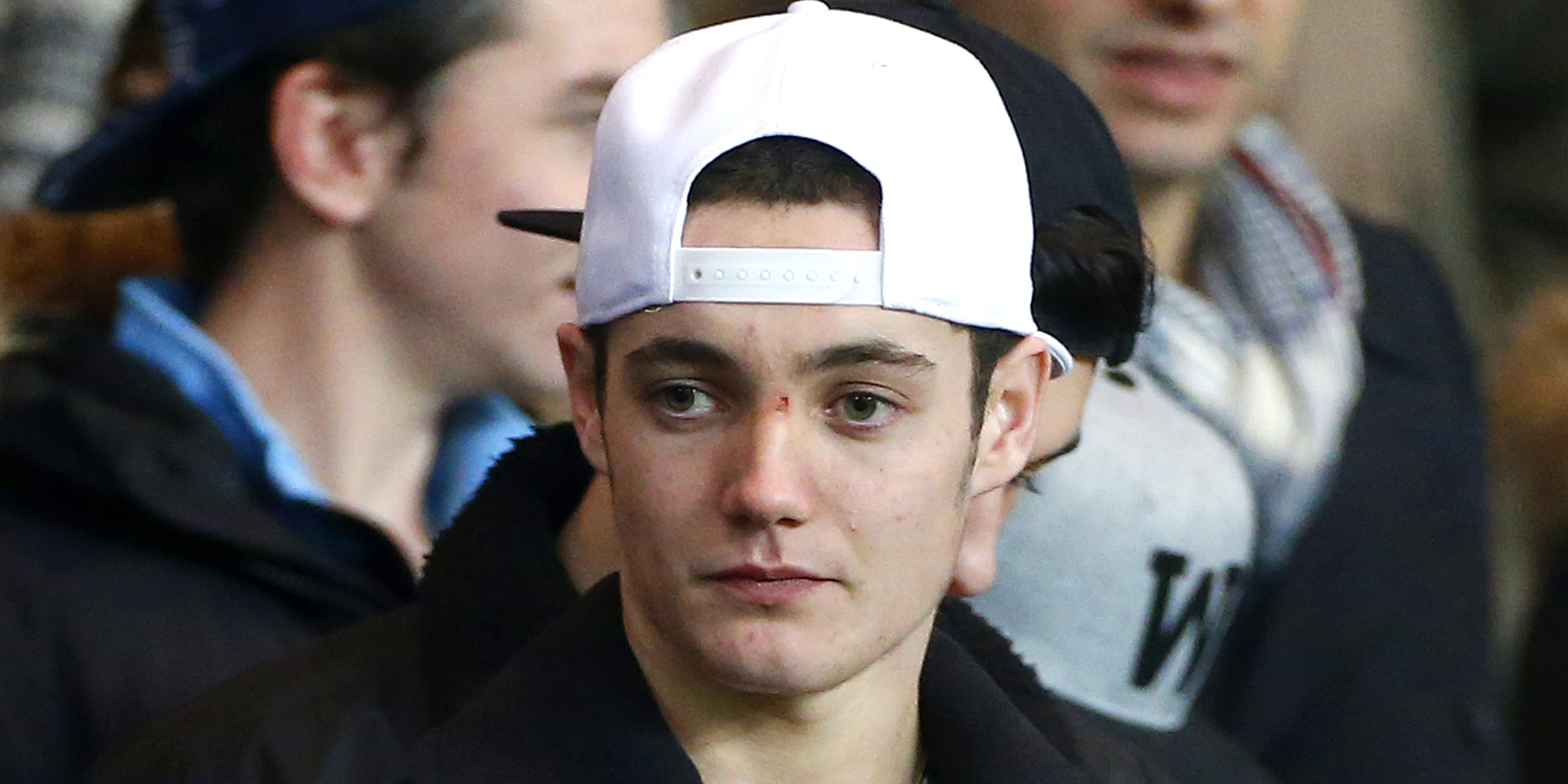 Louis Sarkozy assiste au match de Ligue 1 entre le Paris Saint-Germain FC et le Montpellier Hérault SC au Parc des Princes, le 20 décembre 2014 à Paris, en France I Source : Getty Images