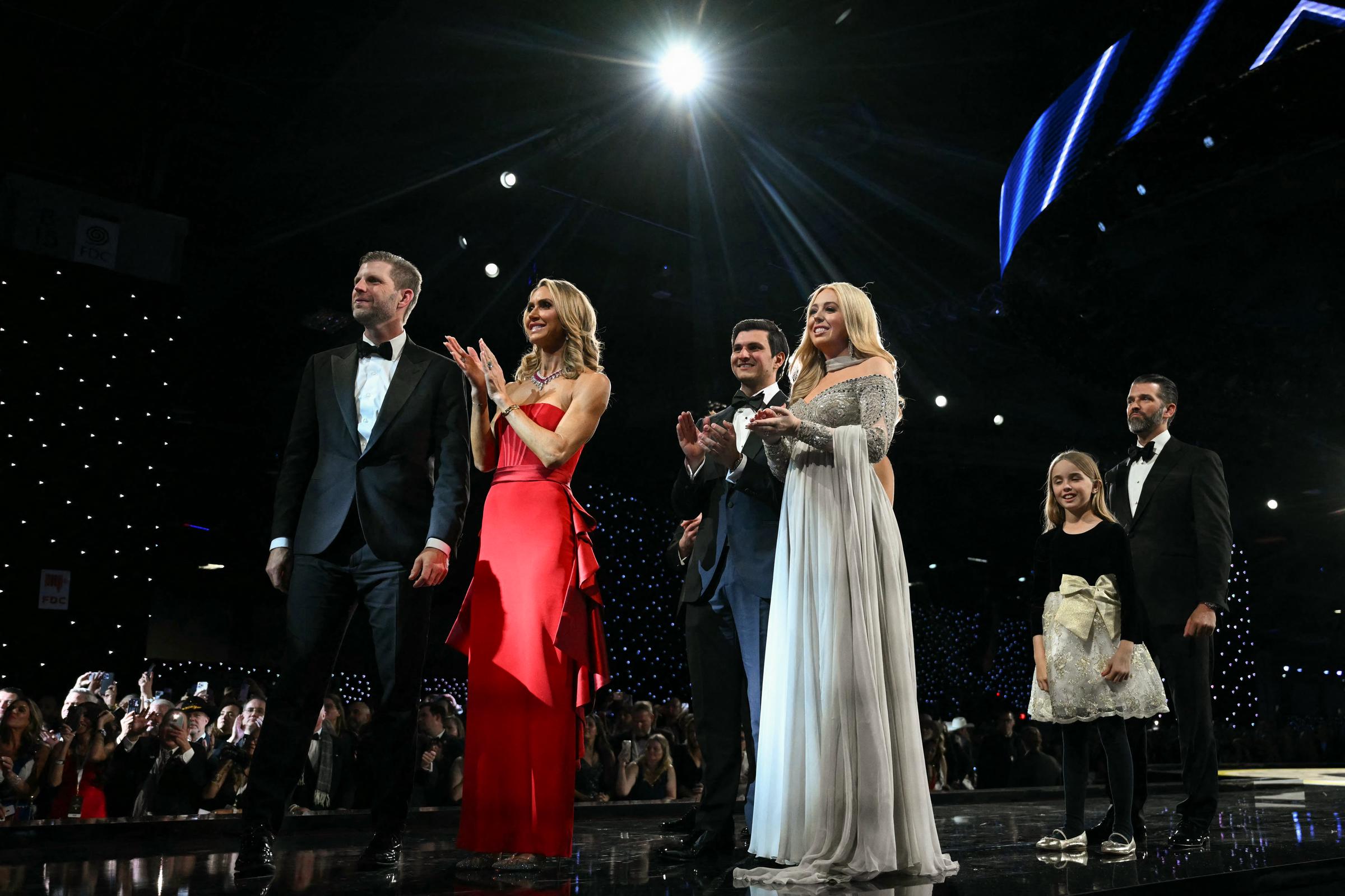 Eric Trump, sa femme Lara, sa sœur Tiffany et son mari Micheal Boulos assistent au bal inaugural de Liberty | Source : Getty Images