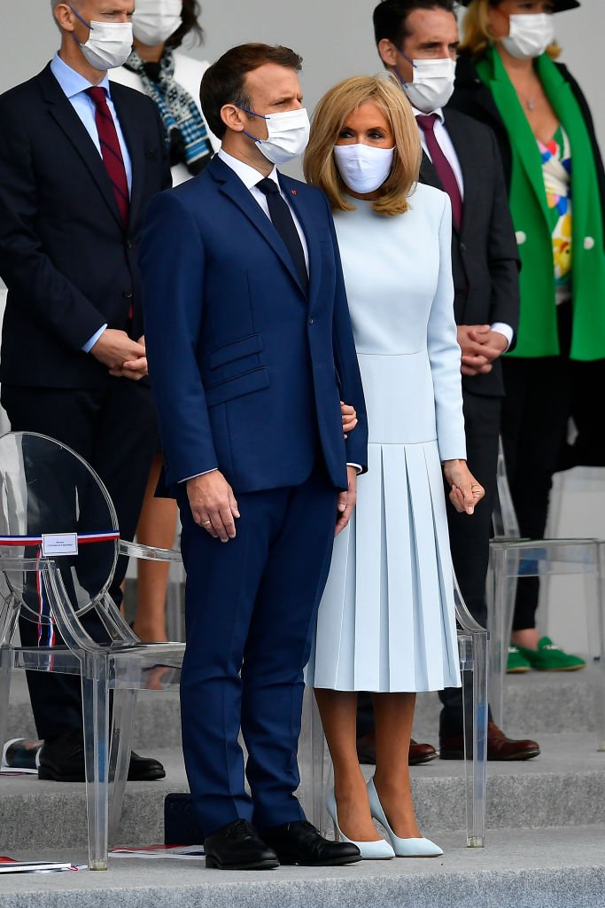 Emmanuel et Brigitte Macron au défilé du 14 juillet 2021. | Photo : Getty Images