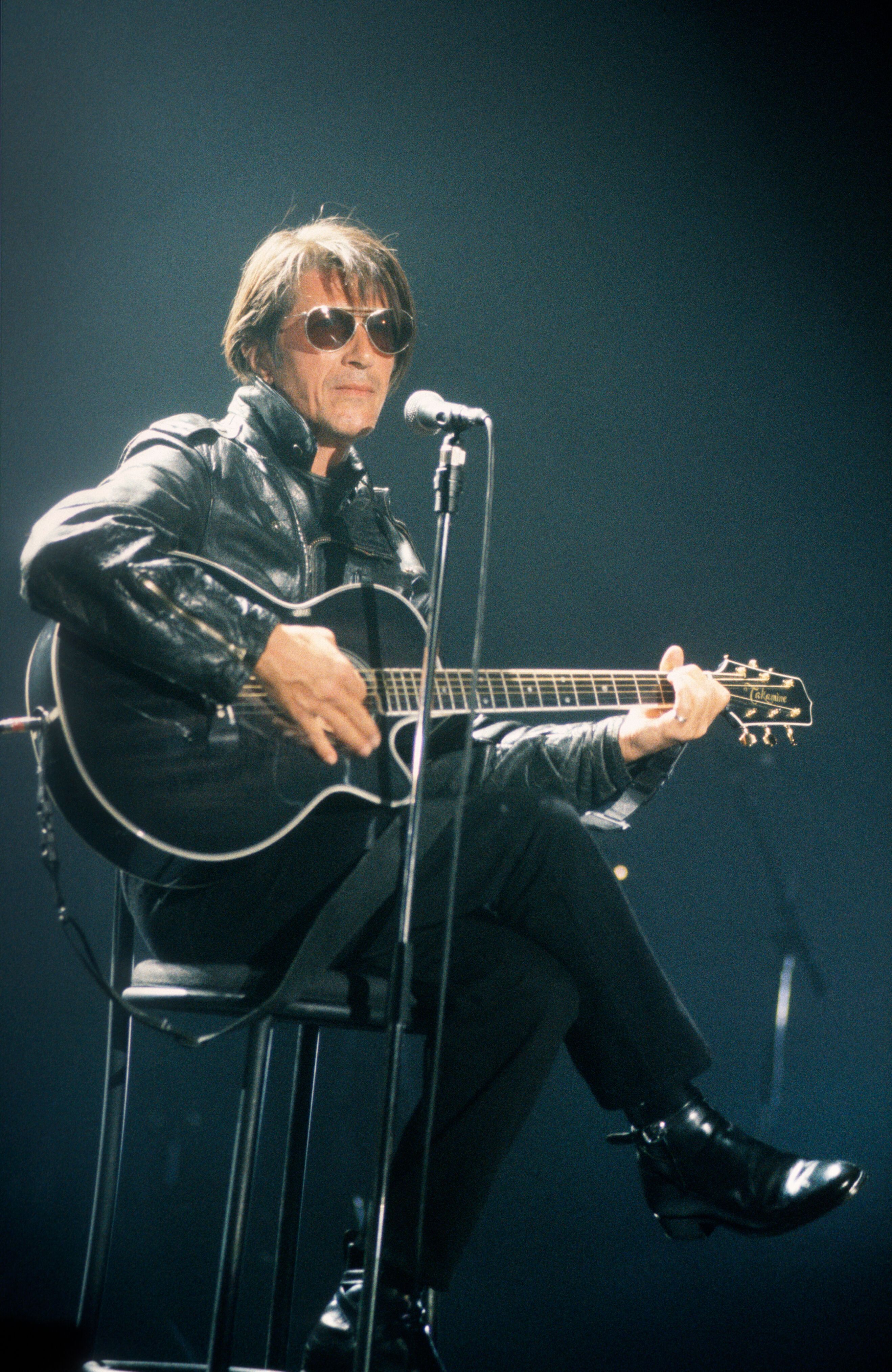 Jacques Dutronc au concert lors du  Vorst Nationaal, Bruxelles, Belgique, 20/04/1993. | Photo : Getty Images