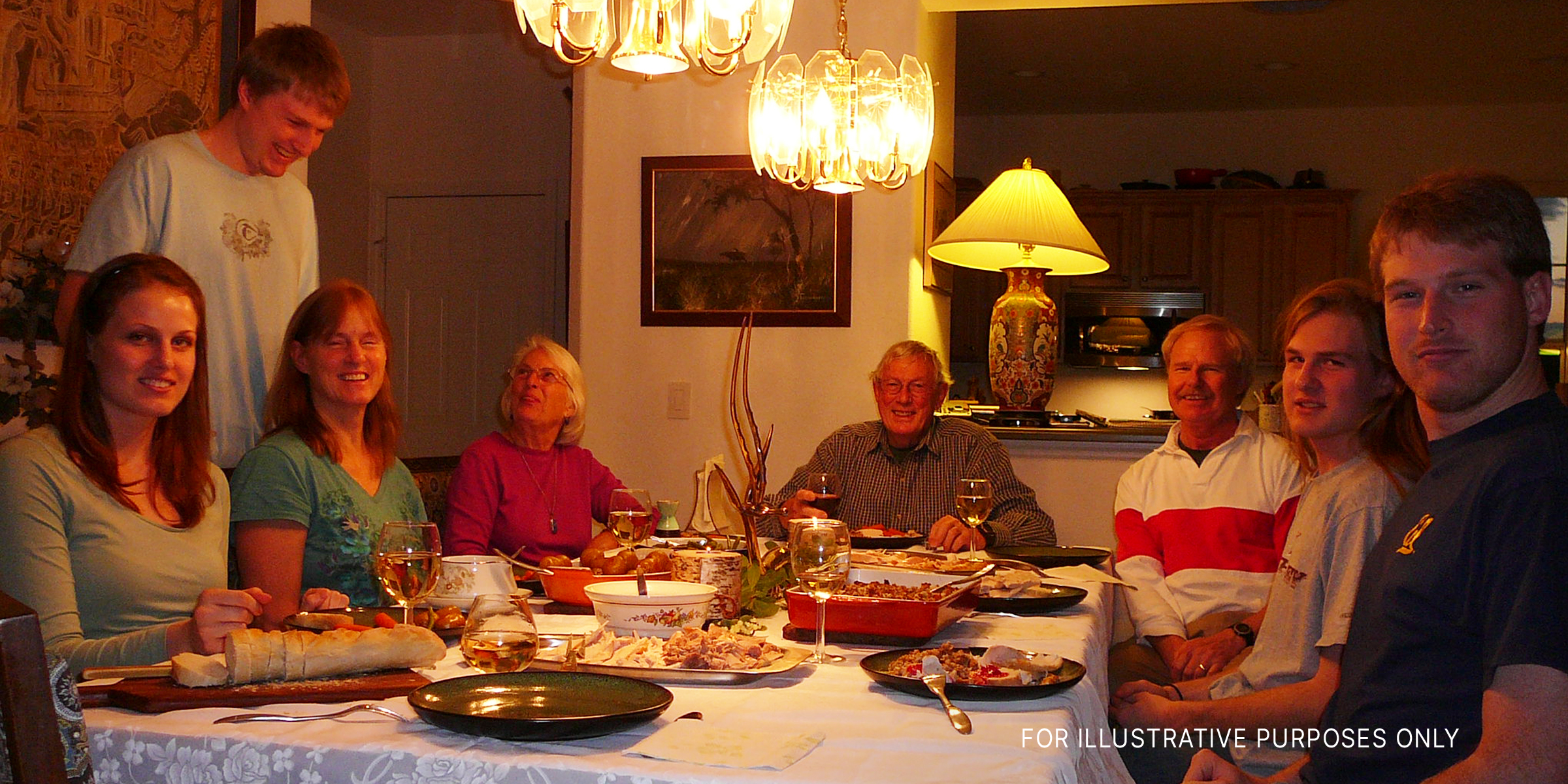 Dîner en famille | Source : Flickr.com/peterlong/CC BY 2.0