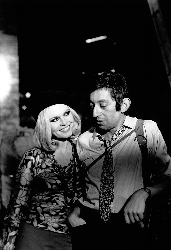 Enregistrement de l'émission télévisée ''Bardot Show'' avec Brigitte Bardot et Serge Gainsbourg. | Photo : Getty Images