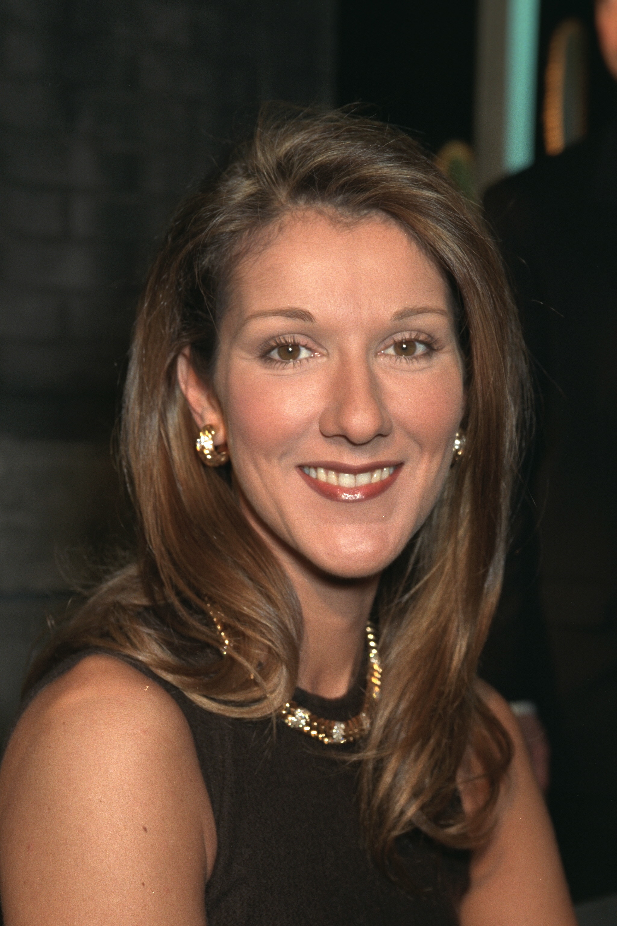 Céline Dion au défilé de mode de Prêt à Porter en 1999. | Source : Getty Images