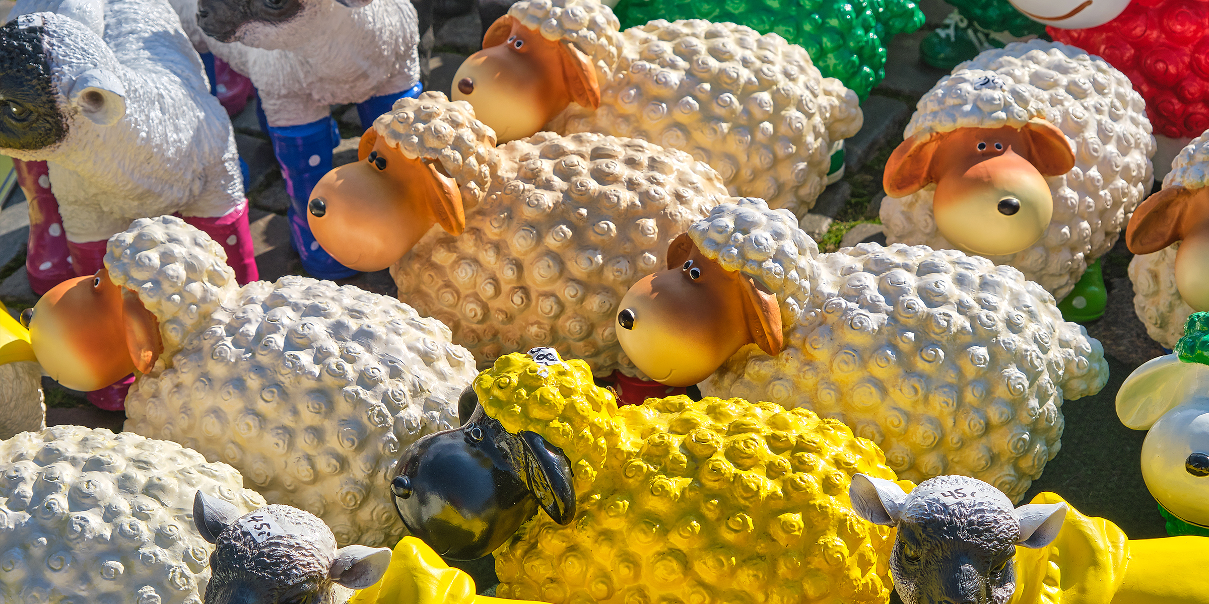 Collection de moutons en plastique | Source : Getty images