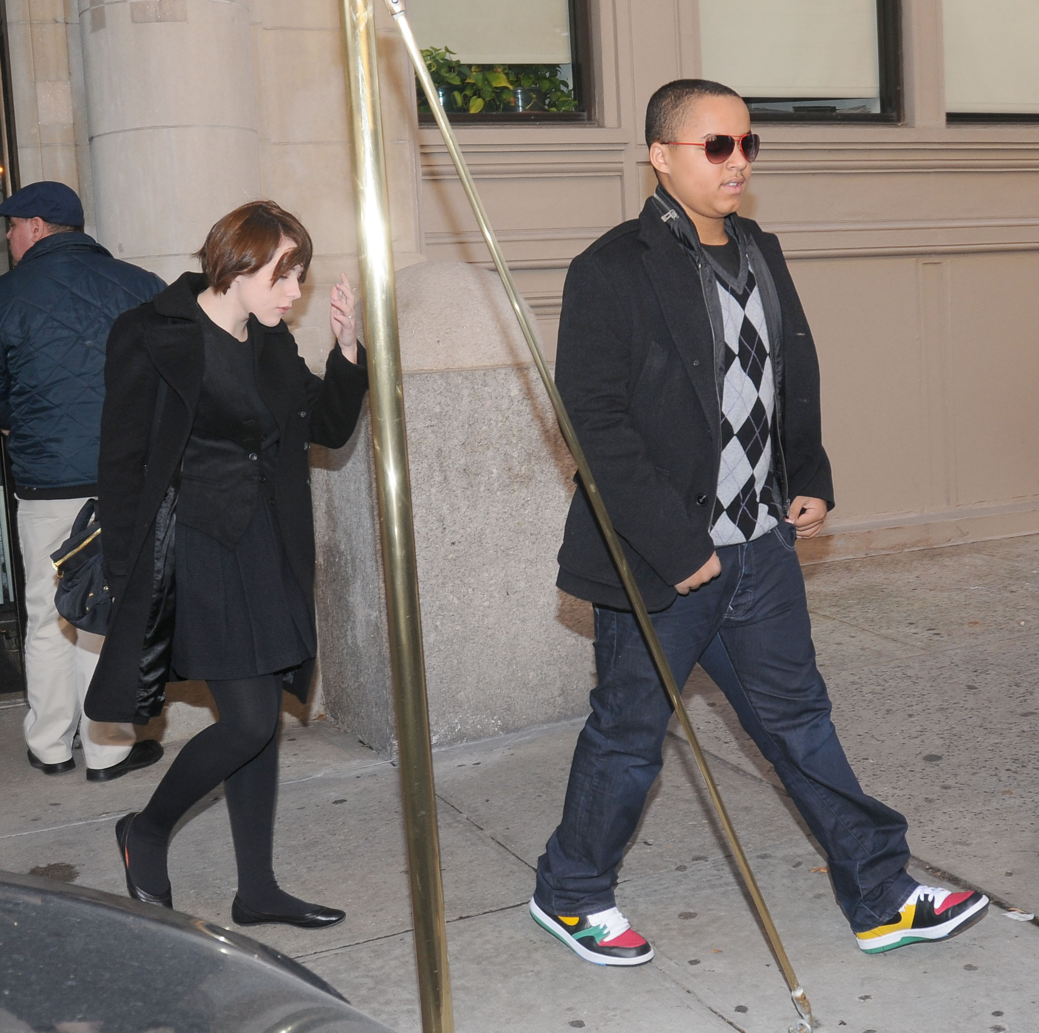 Bella et Connor Cruise ont été aperçus à New York le 28 novembre 2008. | Source : Getty Images