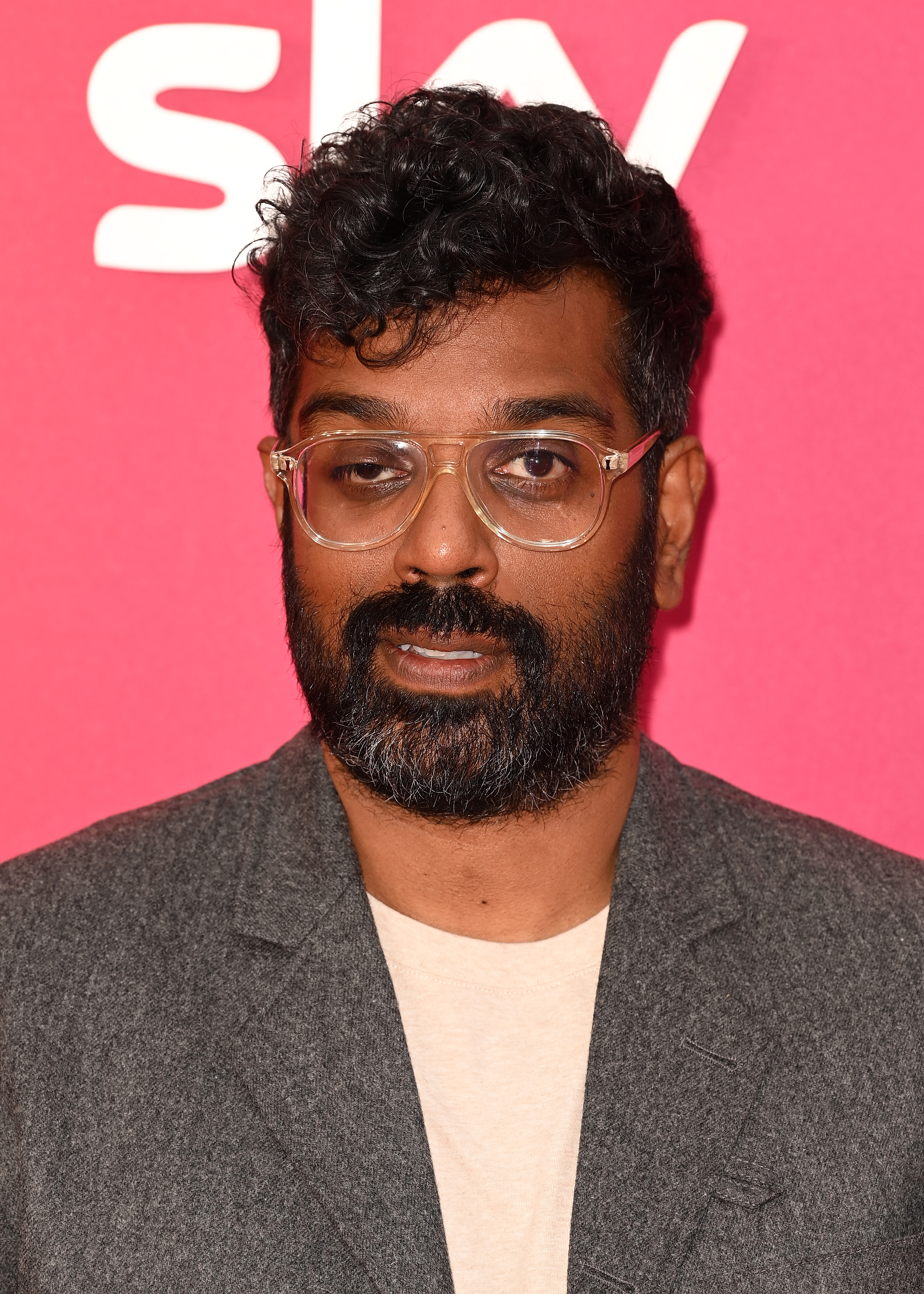 Romesh Ranganathan le 17 mai 2022 à Londres, Angleterre | Source : Getty Images