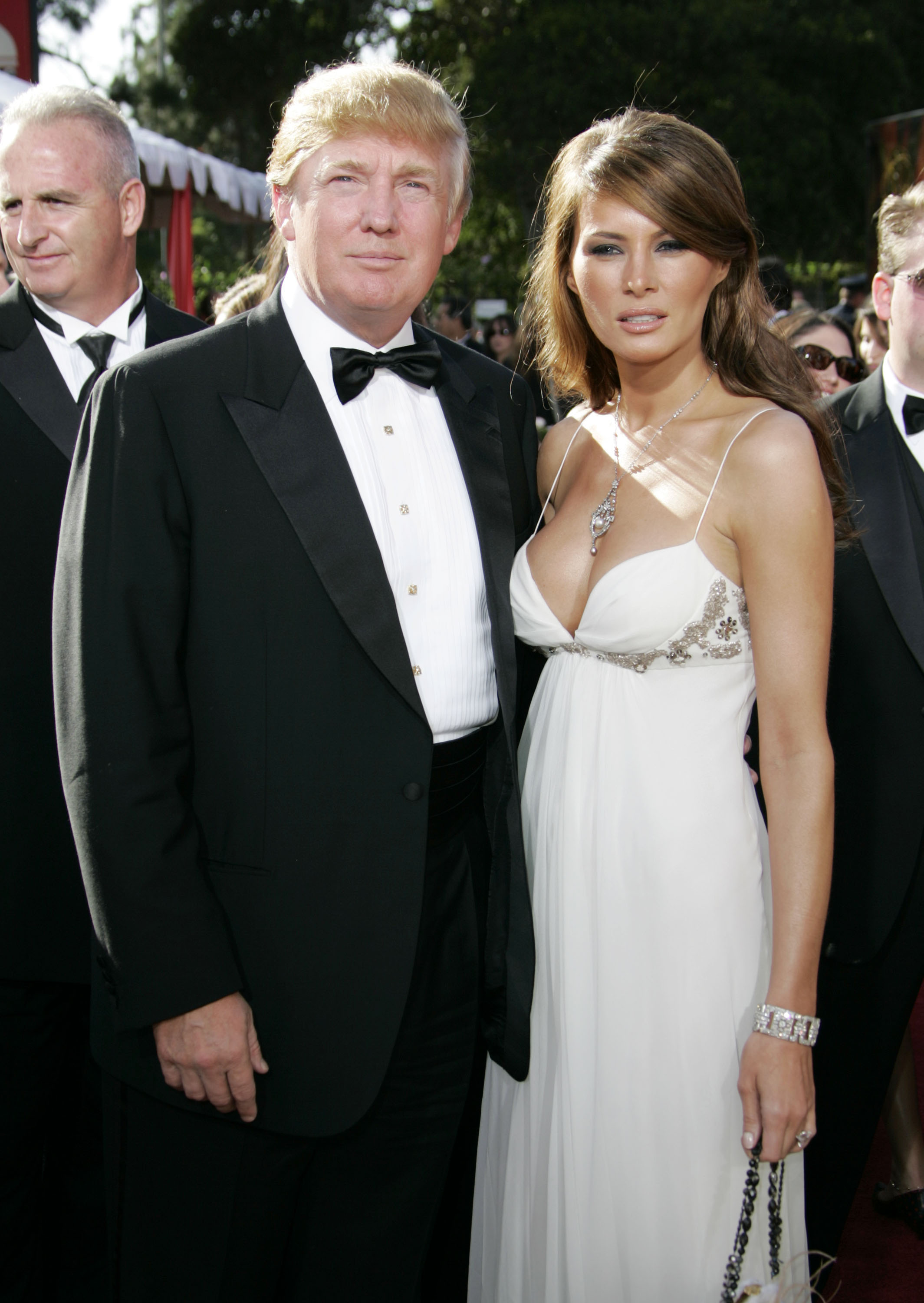 Donald et Melania Trump lors de la 56e cérémonie annuelle des Primetime Emmy Awards en 2004 à Los Angeles, Californie. | Source : Getty Images