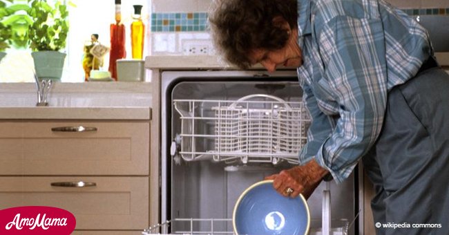 Une astuce simple de lave-vaisselle qui fera gagner du temps à votre famille