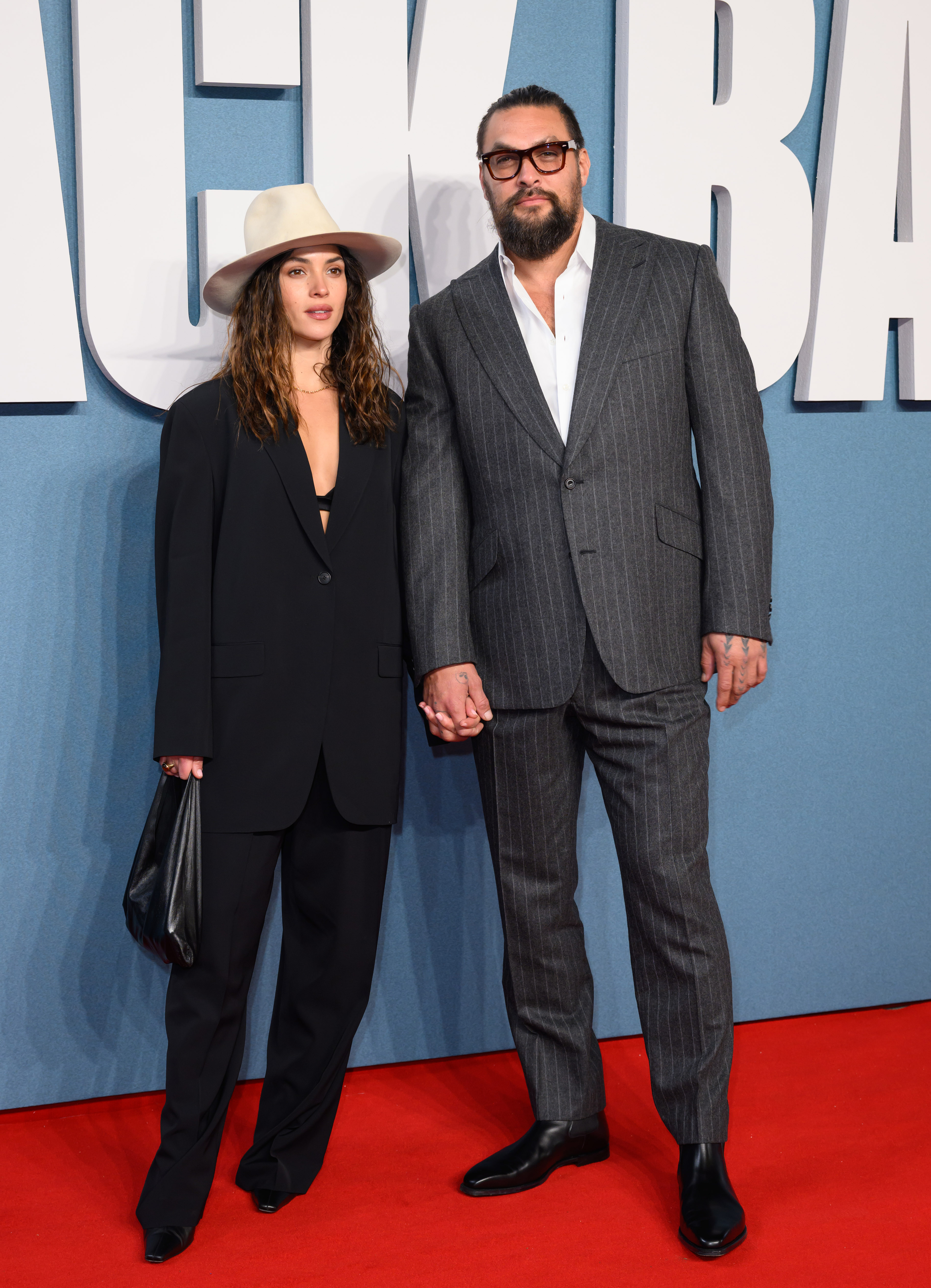 Adria Arjona et Jason Momoa lors de la projection spéciale de "Black Bag". | Source : Getty Images