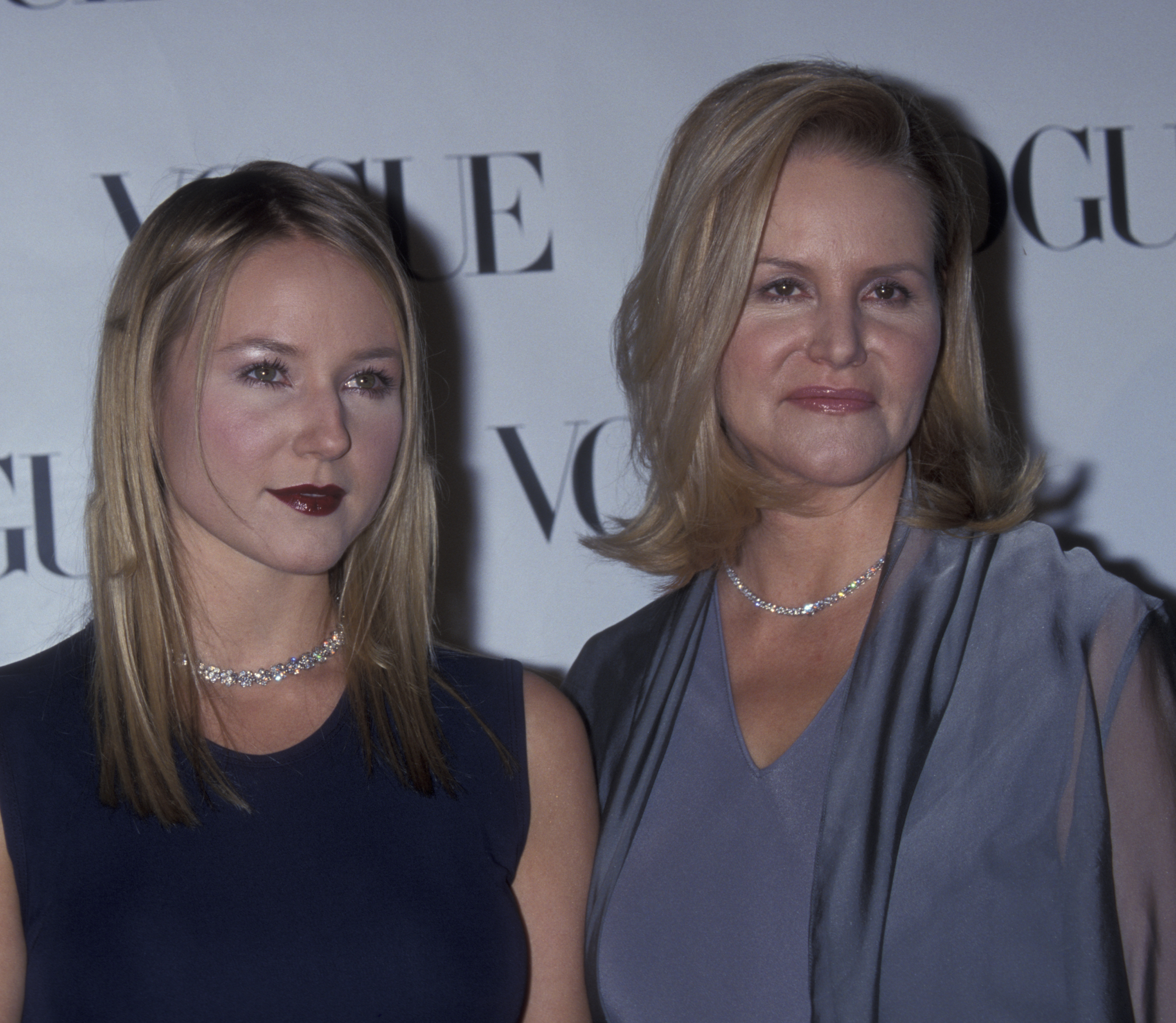 Jewel et Lenedra Caroll assistent à la soirée du magazine Vogue au Puck Building à New York, le 20 janvier 1999. | Source : Getty Images