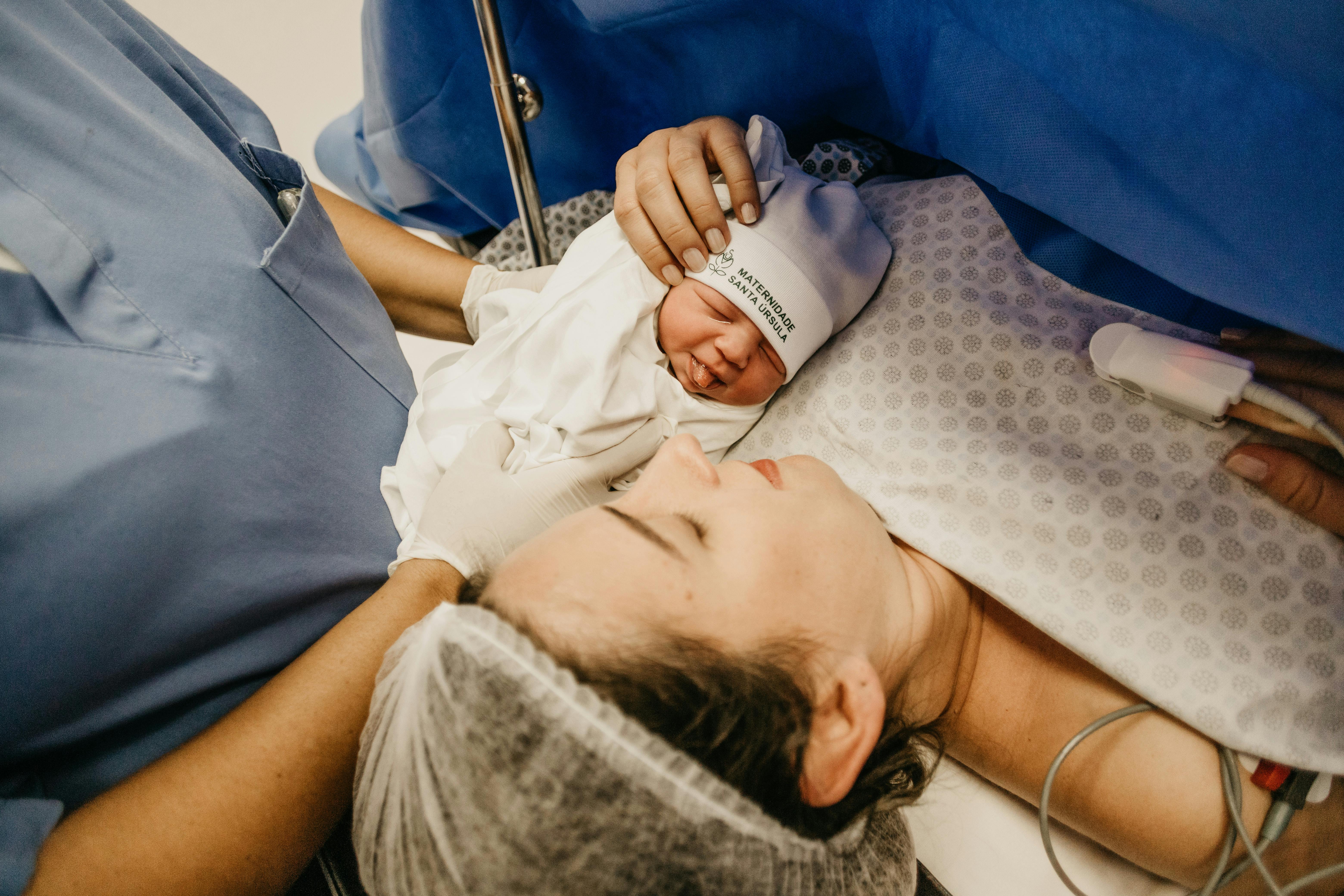 A mother meeting her newborn | Source: Pexels