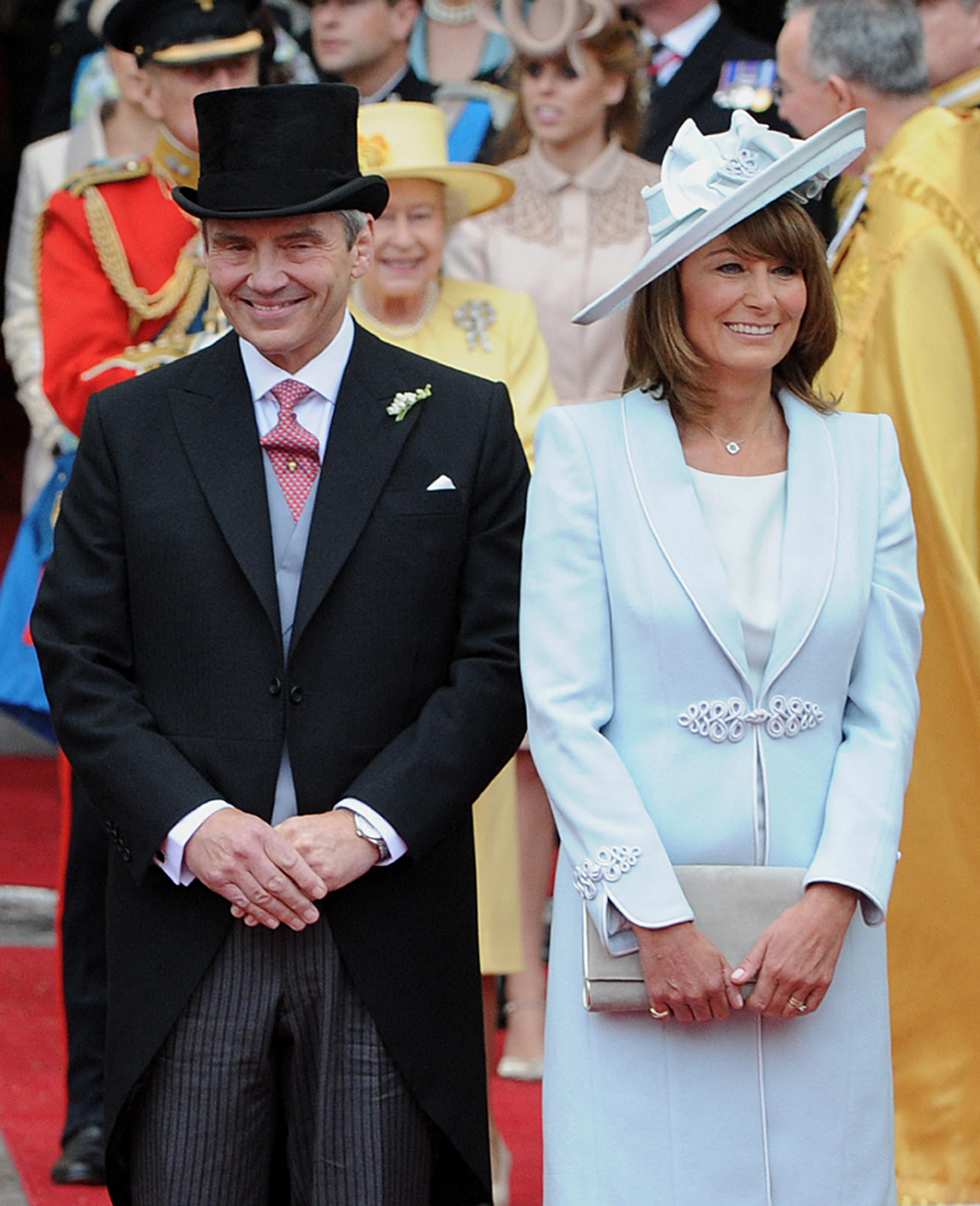 Michael et Carole Middleton sortent de l'abbaye de Westminster à Londres, après la cérémonie de mariage du prince britannique William et de leur fille, le 29 avril 2011. | Source : Getty Images