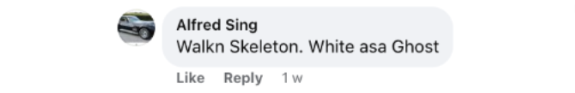 Commentaire d'un fan sur le look de Nicole Kidman à la plage de Sydney, Australie, sur le post Facebook du Daily Mail le 1er mars 2023 | Source : Facebook/Daily Mail