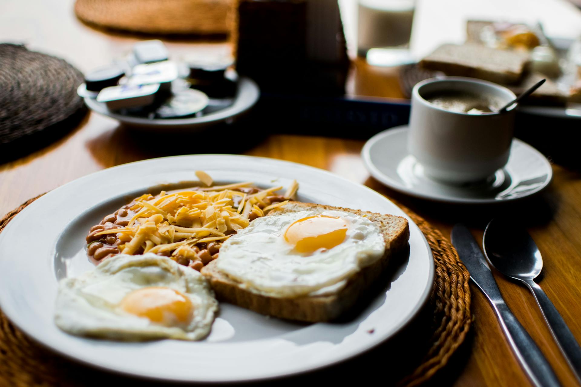 Une assiette de petit déjeuner | Source : Pexels