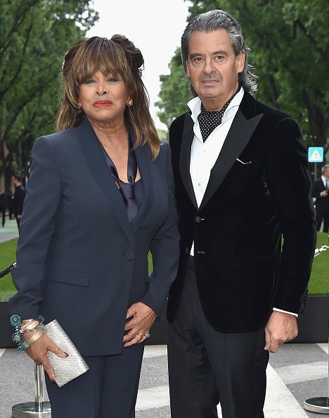 Tina Turner et Erwin Bach au Giorgio Armani 40e anniversaire Silos Opening And Cocktail Reception | Photo: Getty Images