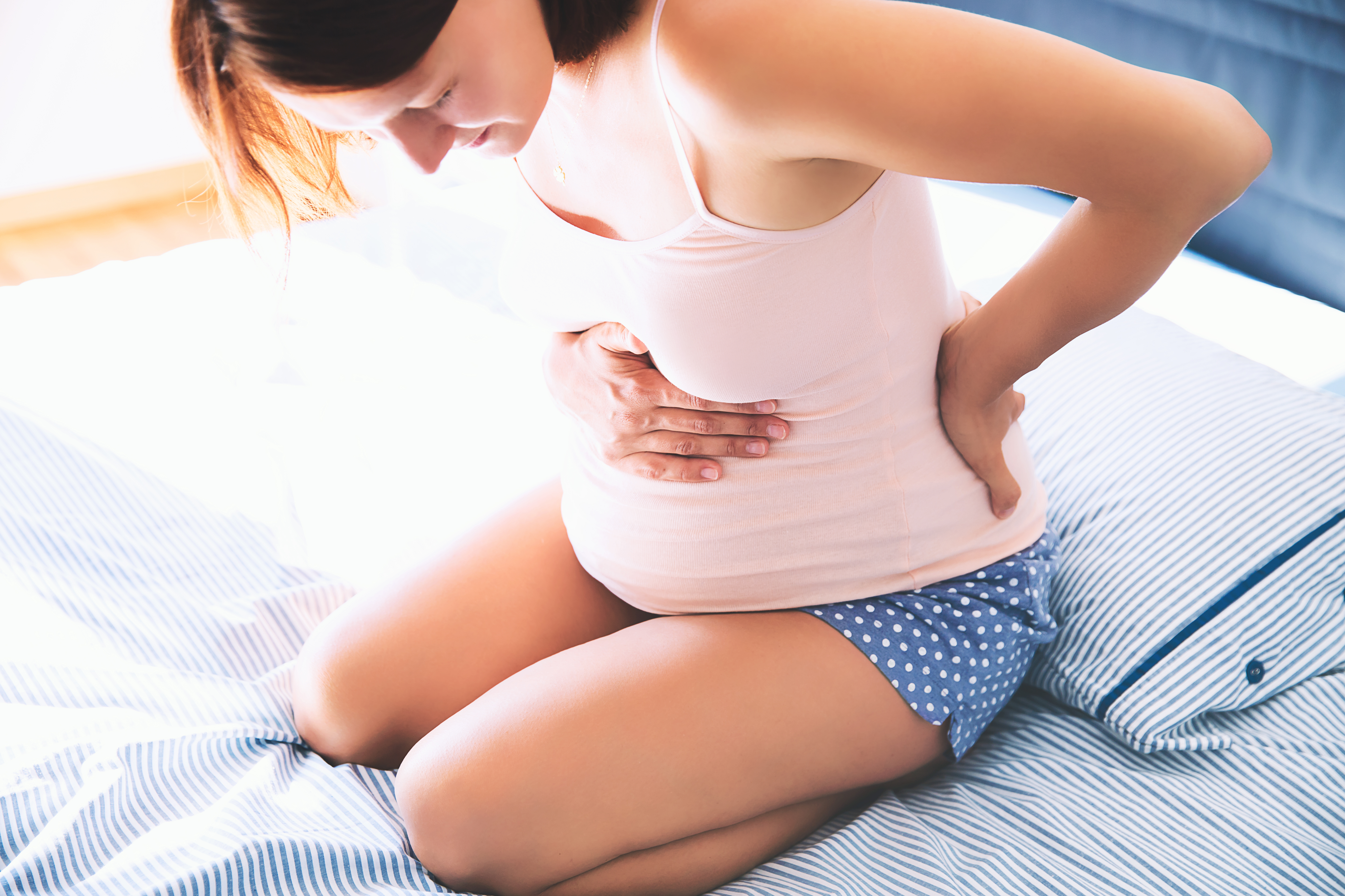 Une femme enceinte qui souffre | Source : Shutterstock