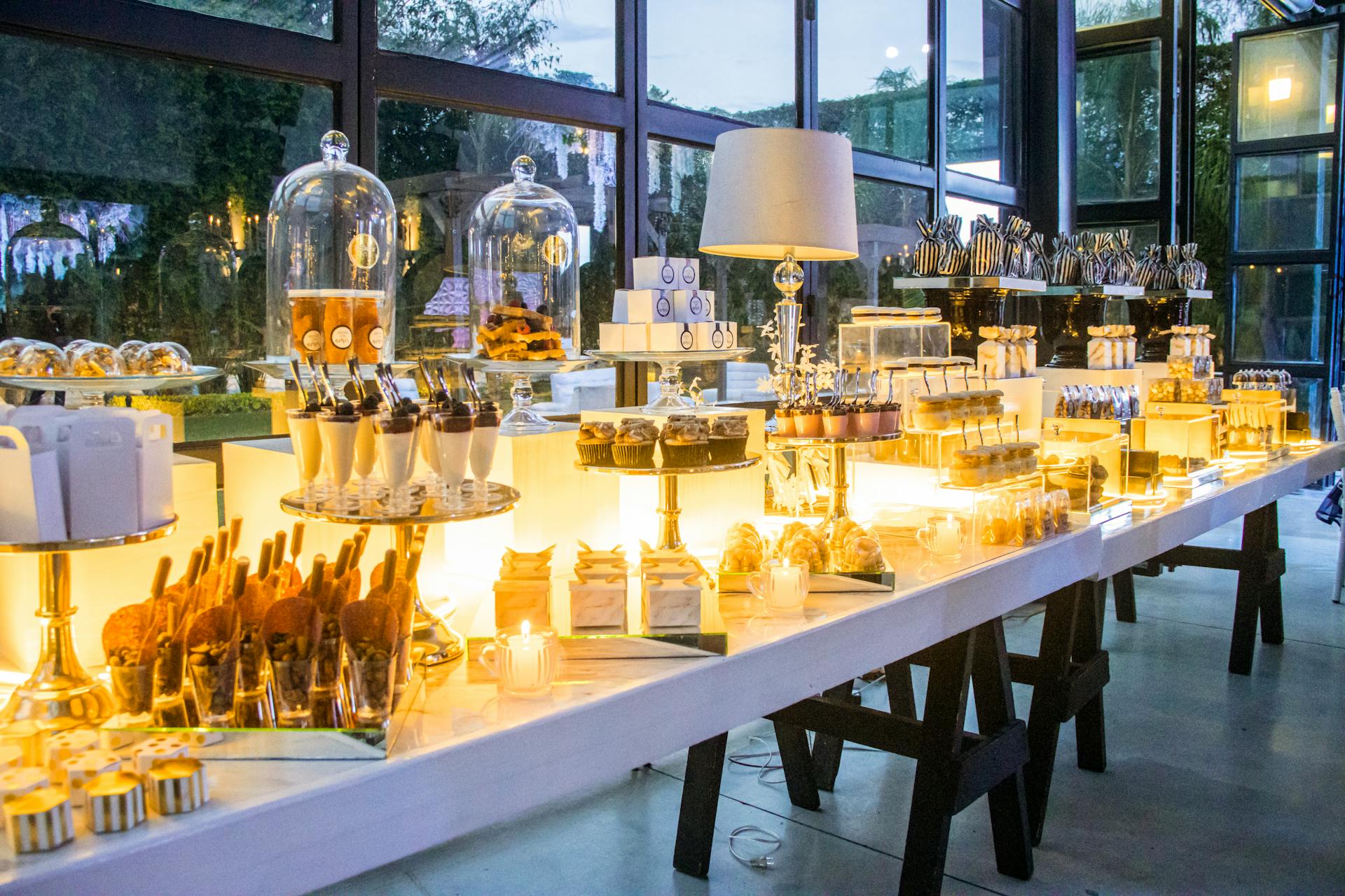Un buffet de desserts | Source : Pexels