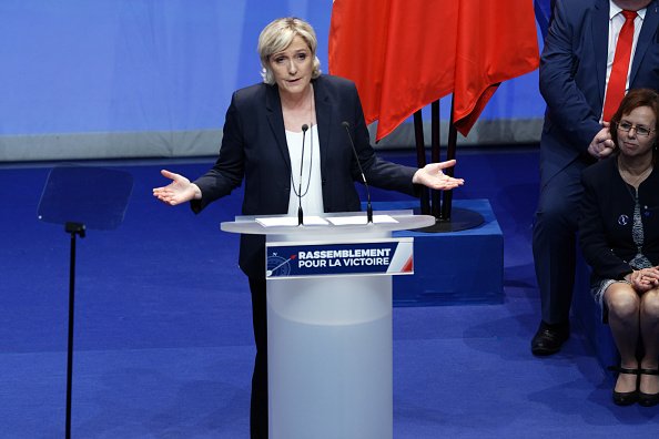  Marine Le Pen, prononce le discours de clôture du congrès de son parti le 11 mars 2018 à Lille. |Photo : Getty Images