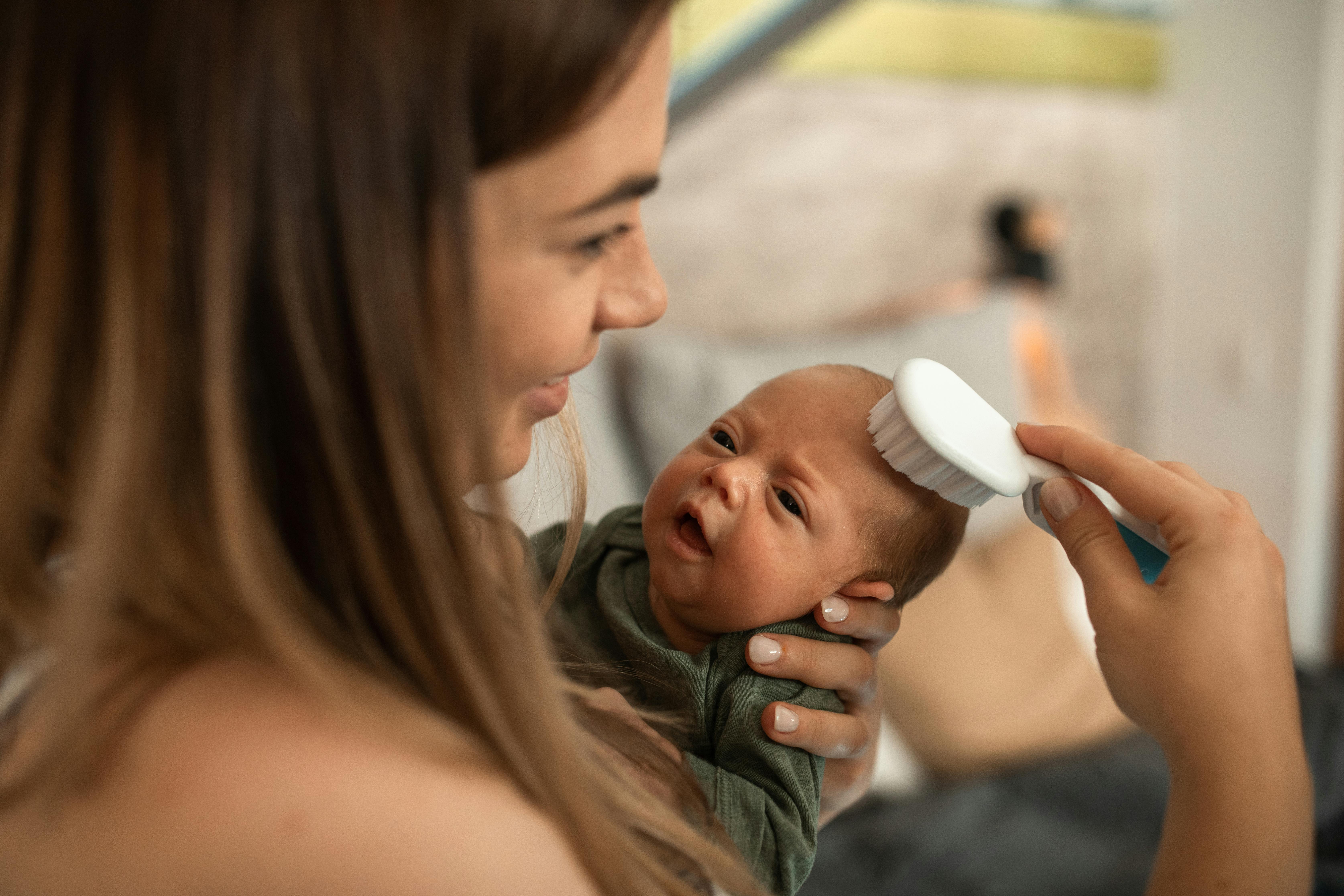 A mother with her newborn son | Source: Pexels