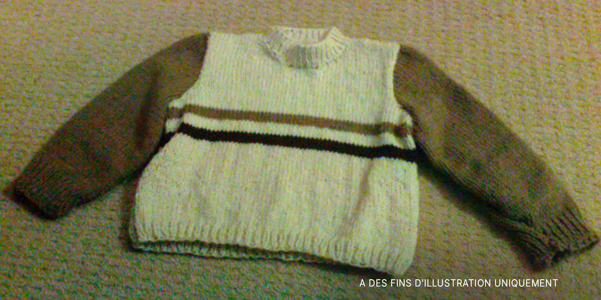 Un pull tricoté à la main | Source : Flickr/Andrea Black
