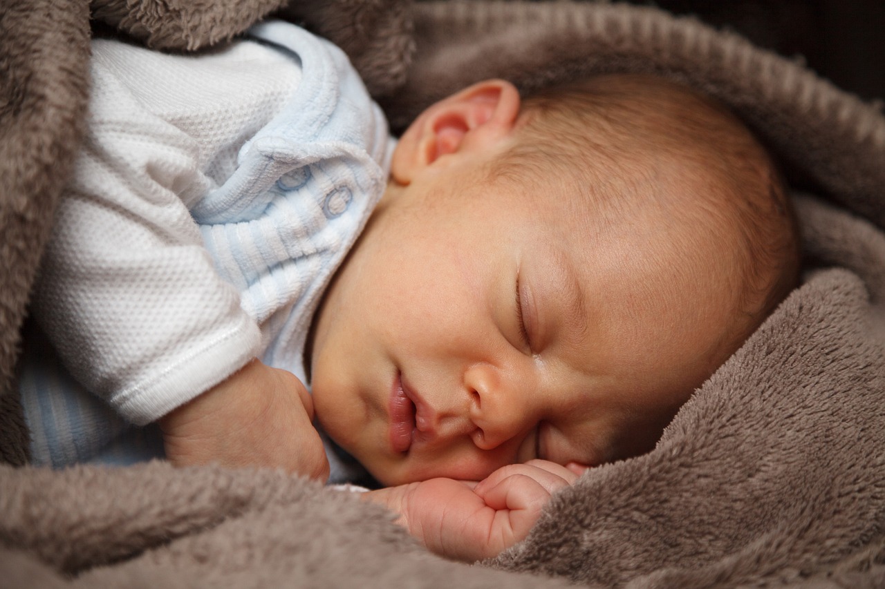 Un bébé qui dort | Source : Pixabay