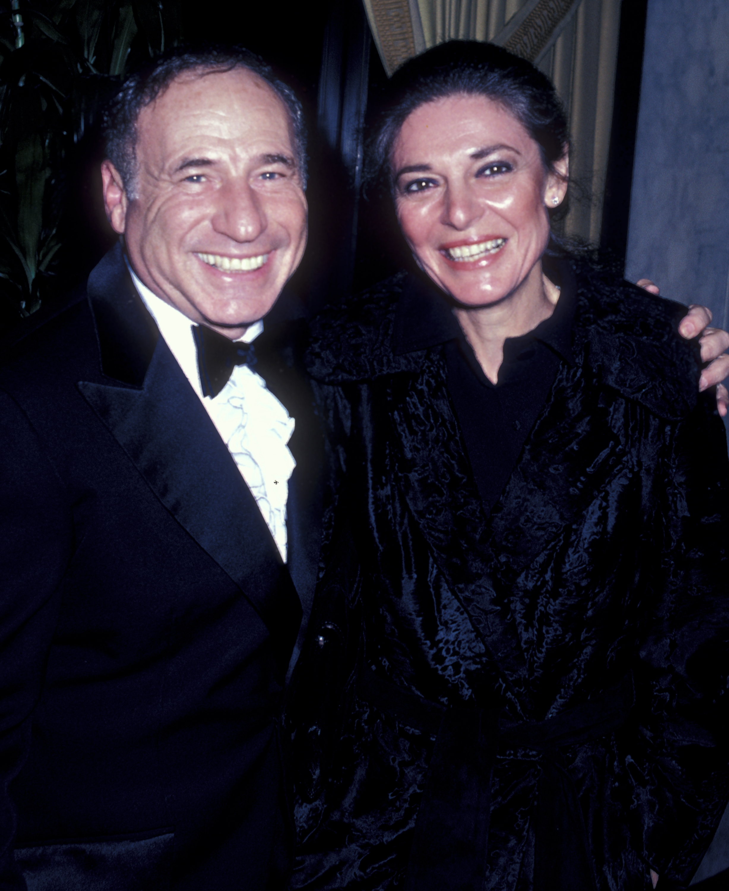 Mell Brooks et Anne Bancroft assistent à la soirée de la 53e cérémonie annuelle des Oscars, le 31 mars 1981, à Beverly Hills, en Californie. | Source : Getty Images