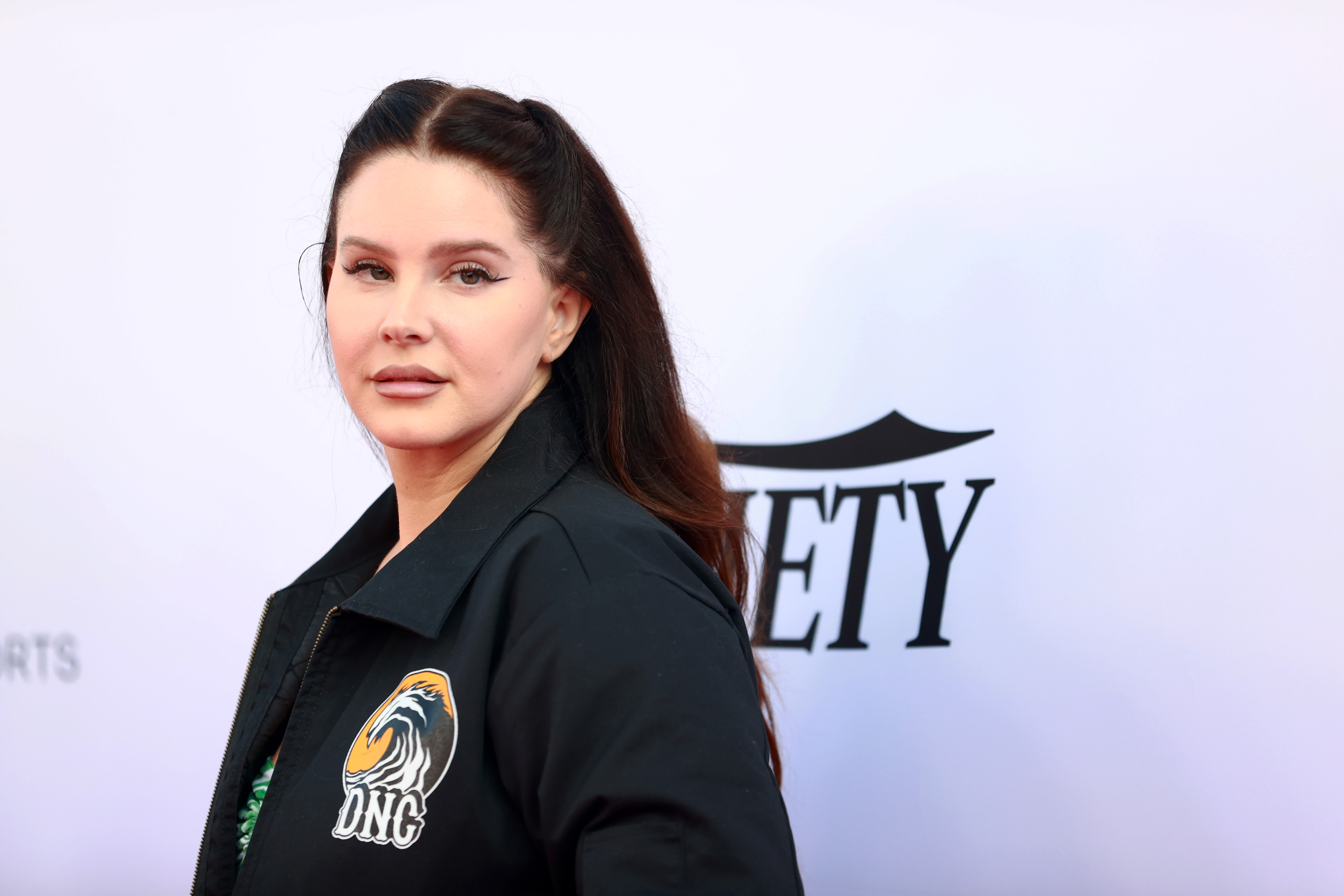 Lana Del Rey au brunch Hitmakers de Variety, le 4 décembre 2021, dans le centre-ville de Los Angeles. | Source : Getty Images