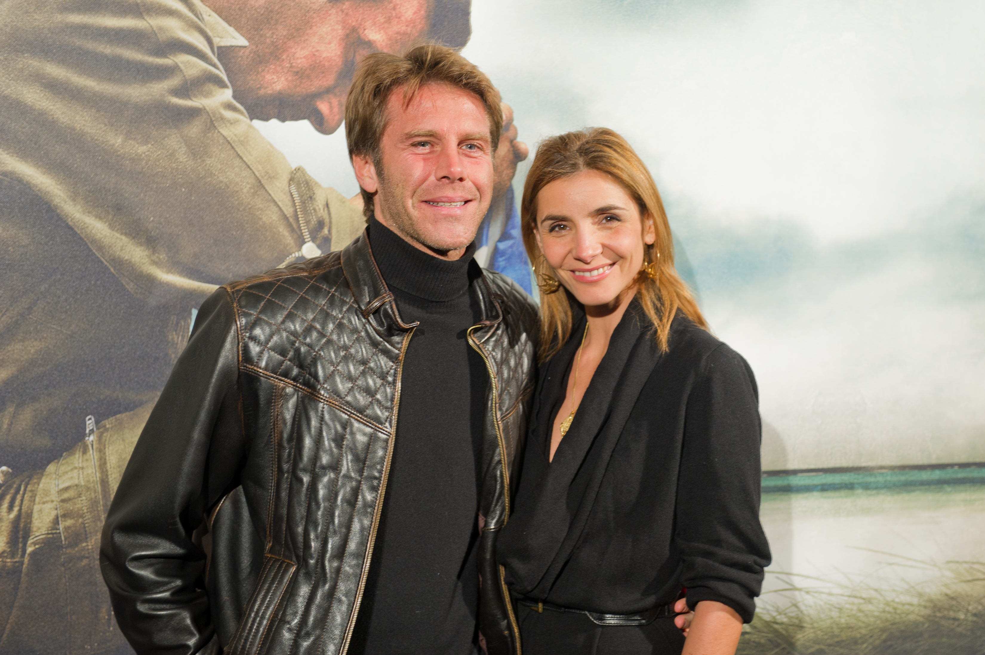 Le Prince Emmanuel Philibert de Savoie et l'actrice française Clotilde Courau assistent au photocall de l'avant-première du film “L'Ordre Et La Morale” au Cinéma UGC Normandie le 8 novembre 2011 à Paris, France.