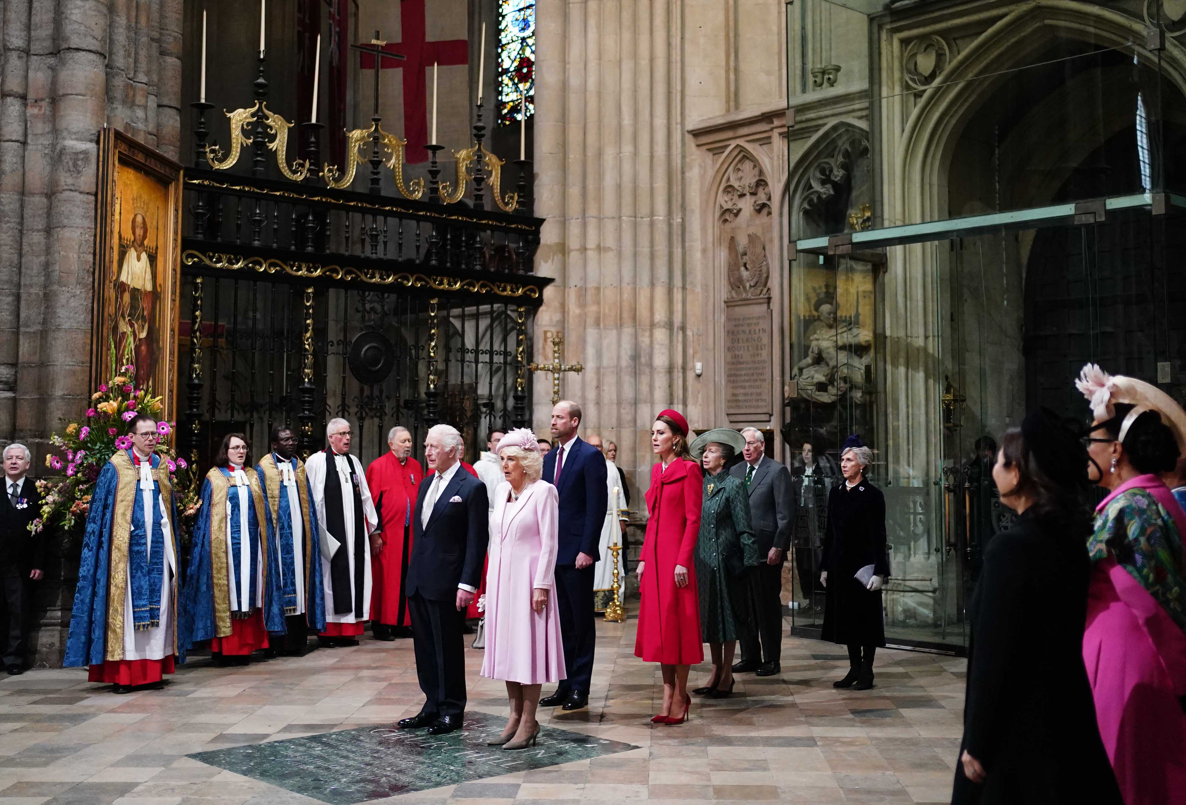 Le roi Charles III, la reine Camilla, le prince William, la princesse Catherine, la princesse Anne, la princesse Royale, le prince Richard, duc de Gloucester, et Birgitte, duchesse de Gloucester, assistent à la cérémonie annuelle du service du Jour du Commonwealth à Londres, le 10 mars 2025 | Source : Getty Images