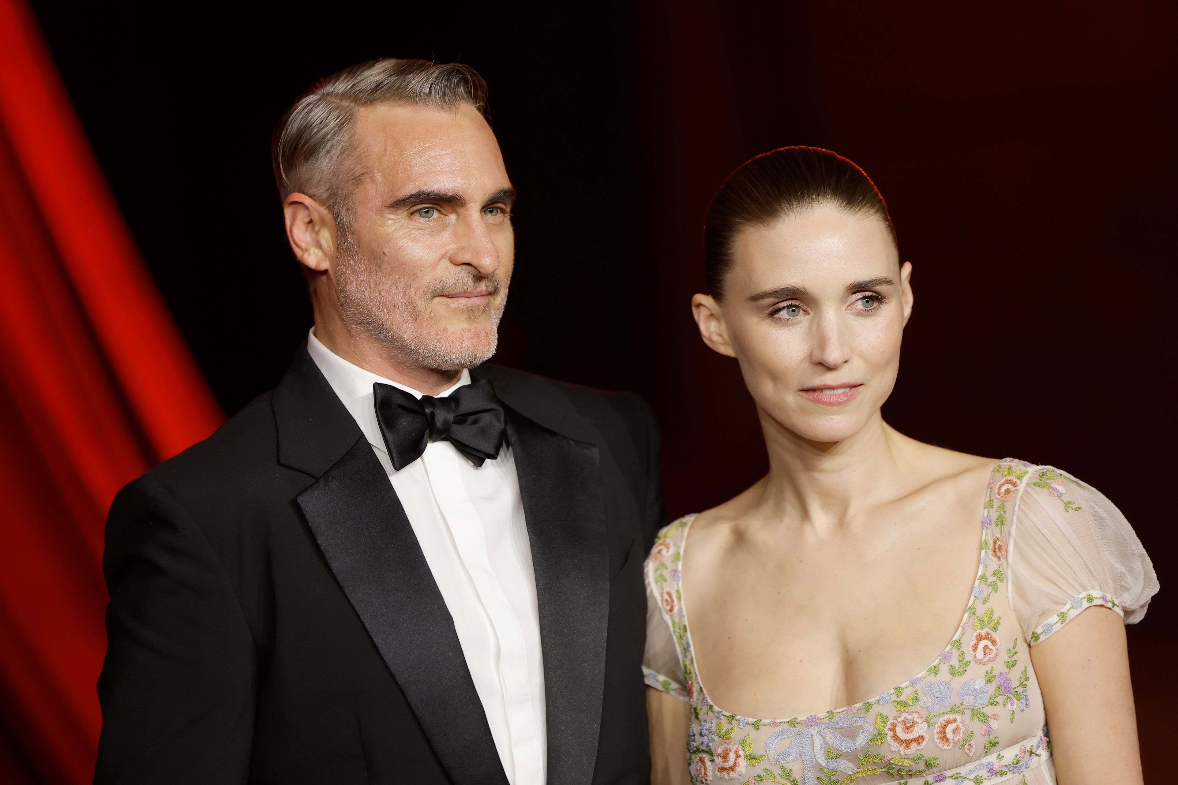 Rooney Mara et Joaquin Phoenix assistent au quatrième gala annuel de l'Academy Museum, le 19 octobre 2024, à Los Angeles, en Californie. | Source : Getty Images