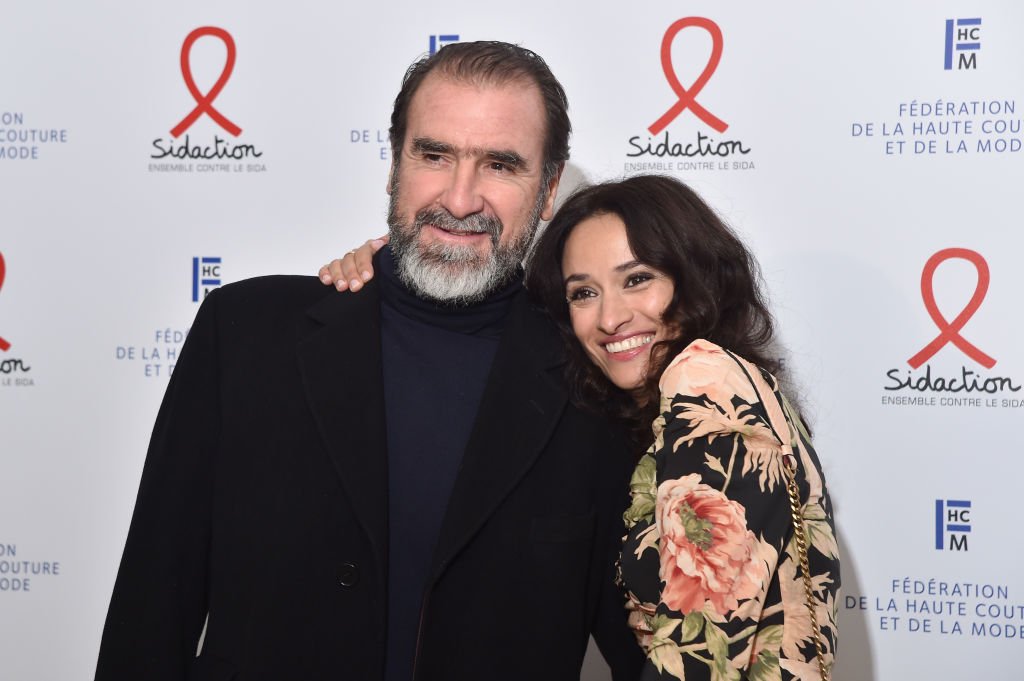  Eric Cantona et Rachida Brakni assistent au dîner de gala Sidaction 2020 au Pavillon Cambon le 23 janvier 2020 à Paris, France. | Photo : Getty Images.
