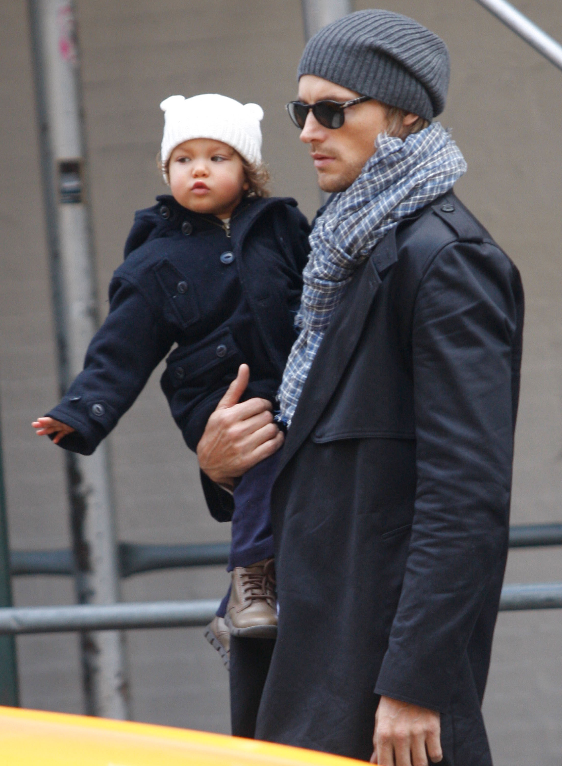 Gabriel Aubry avec sa fille Nahla à New York en 2009 | Source : Getty Images