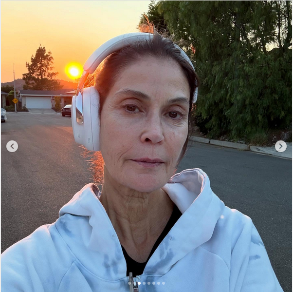 Teri Hatcher dans un post daté du 5 août 2025 | Source : Instagram/officialterihatcher