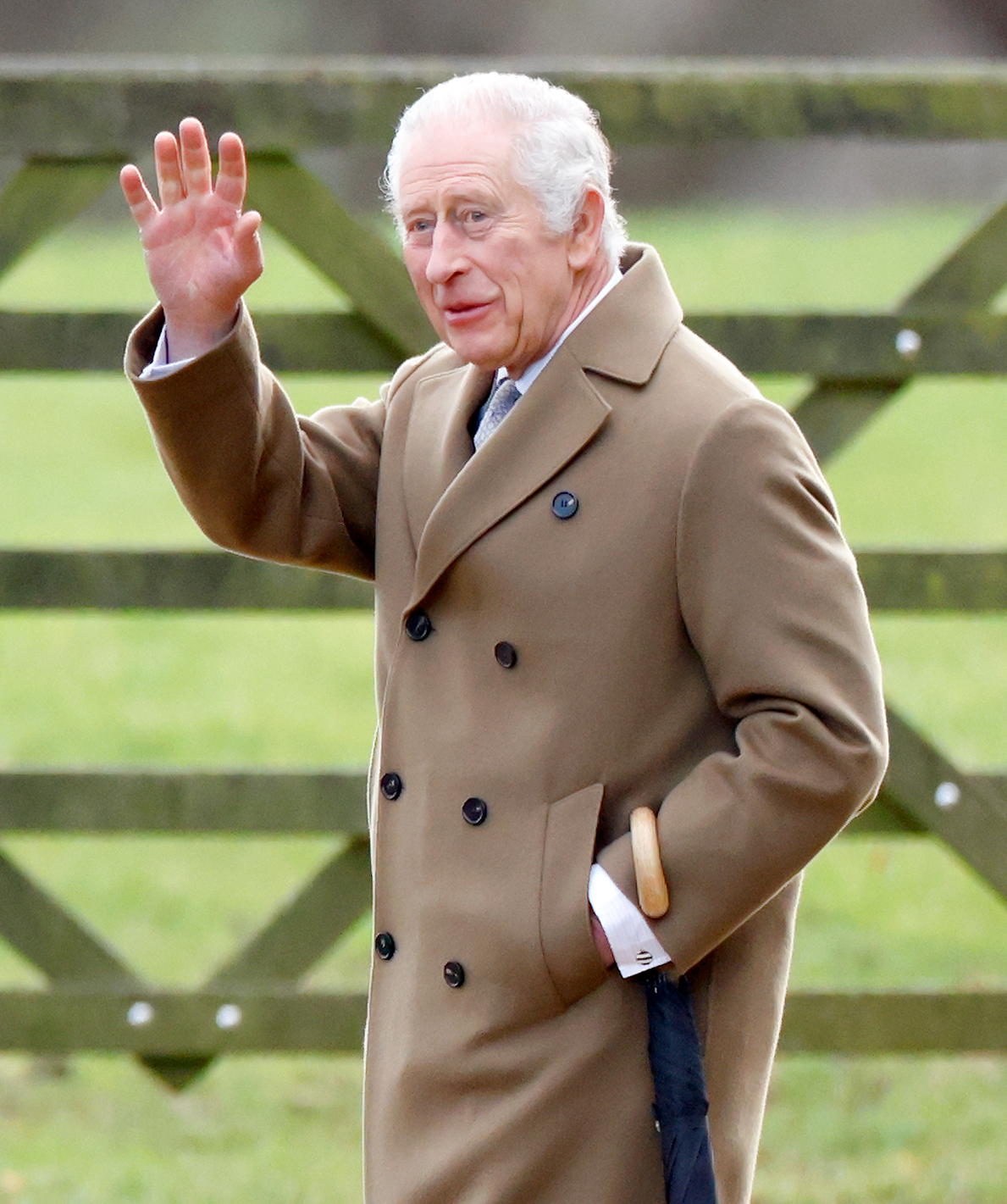 Le roi Charles III assiste à l'office du dimanche à l'église St Mary Magdalene le 7 janvier 2024 à Sandringham, en Angleterre | Source : Getty Images