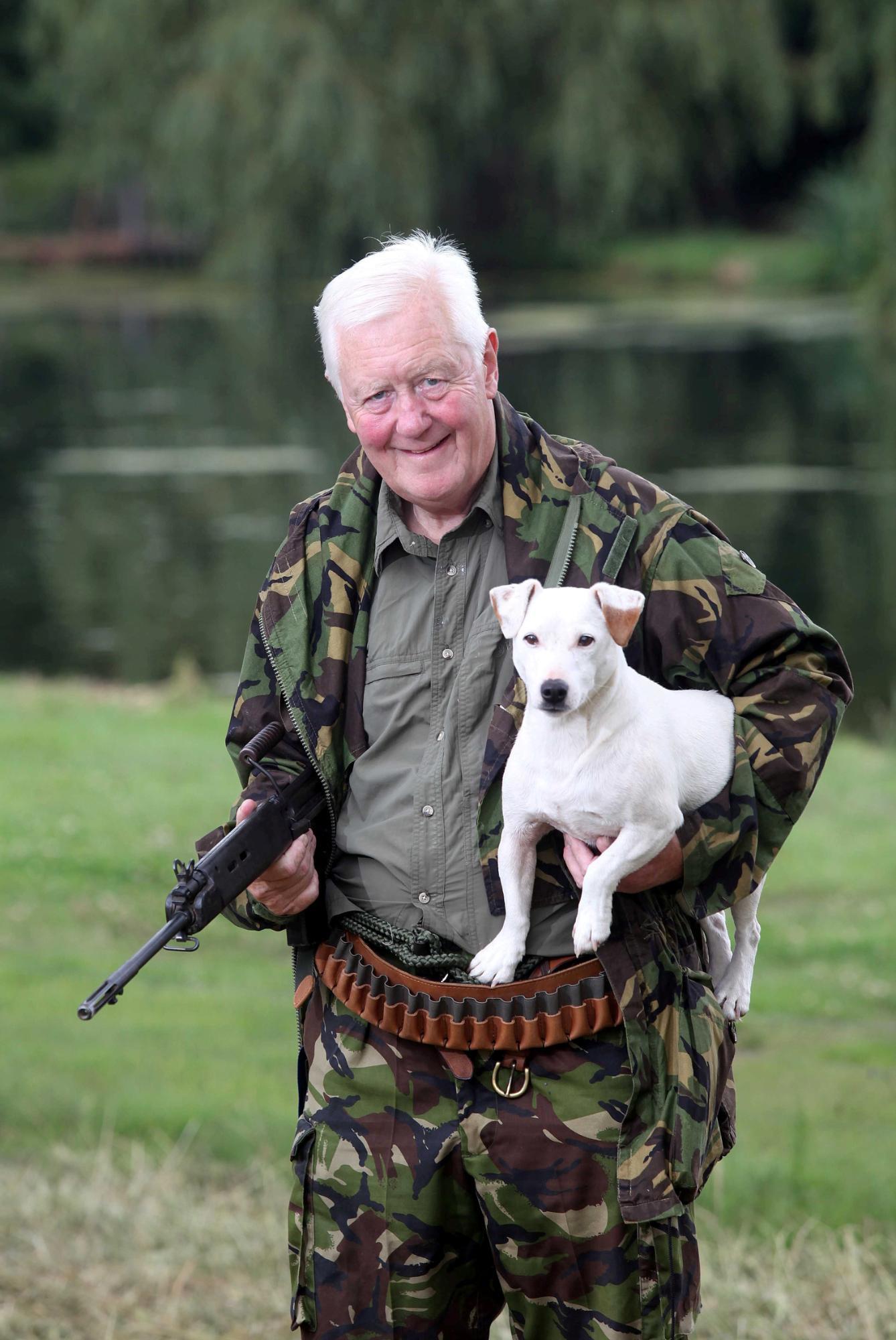 Sir Benjamin Slade pose sur une photo partagée le 23 novembre 2025. | Source : Facebook/Bristol.Live