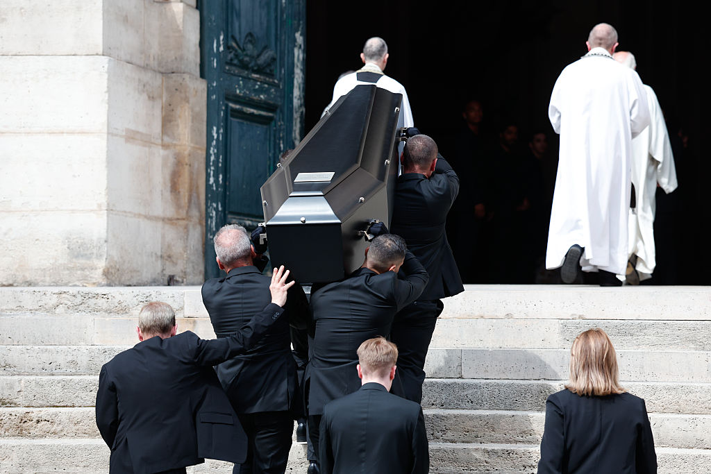 Le cercueil de Thierry Ardisson | Source : Getty Images