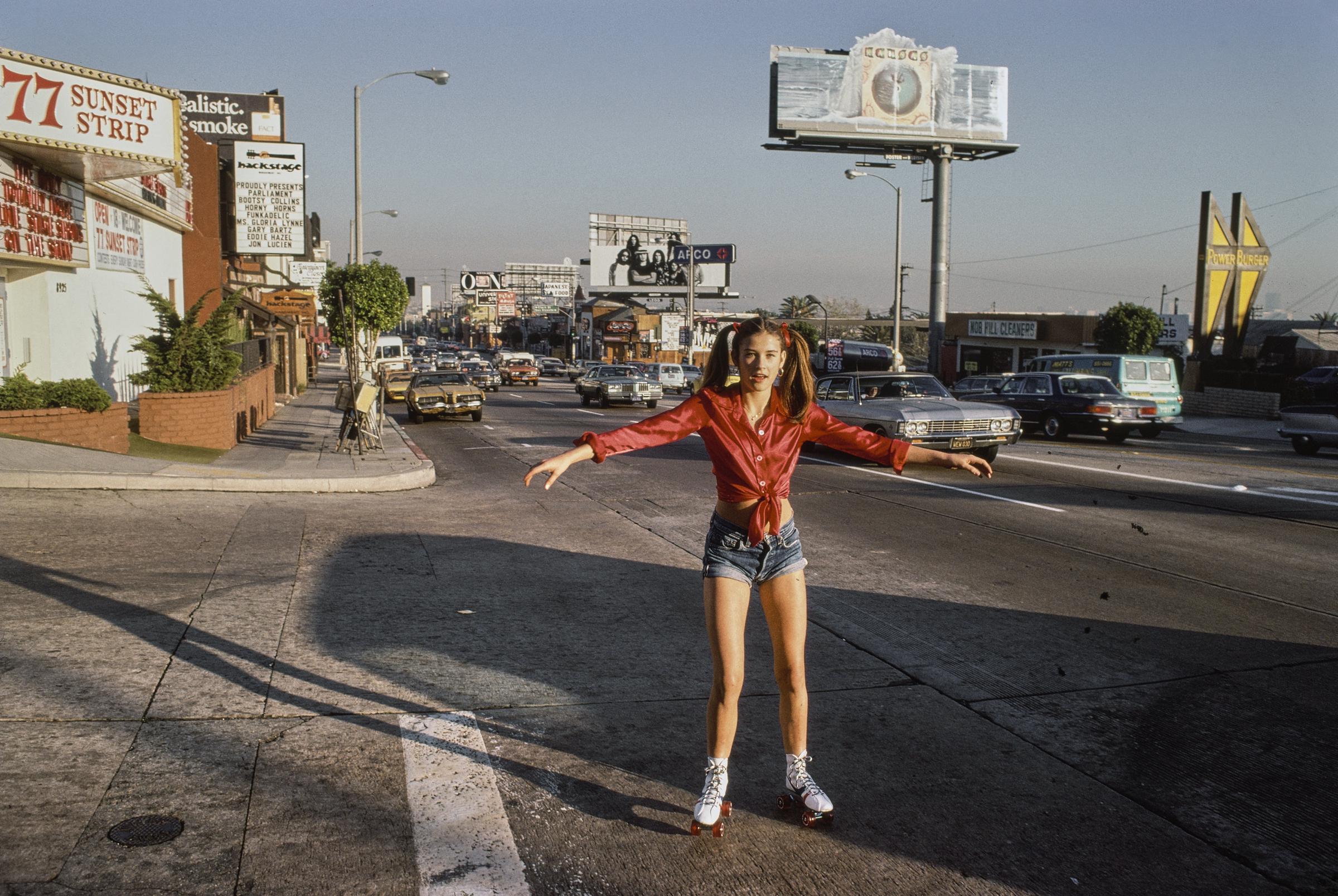 Demi Moore lors d'une séance photo expliquant la vie typique d'une adolescente de Los Angeles à Los Angeles, Californie, vers 1977. | Source : Getty Images