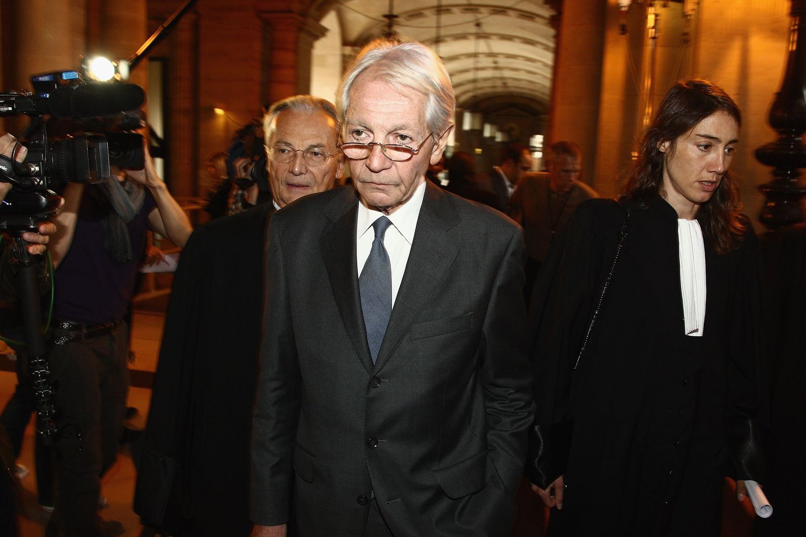 François Debre assiste à l'ouverture du procès de l'ancien président Jacques Chirac le 5 septembre 2011 à Paris, France. | Photo : Getty Images