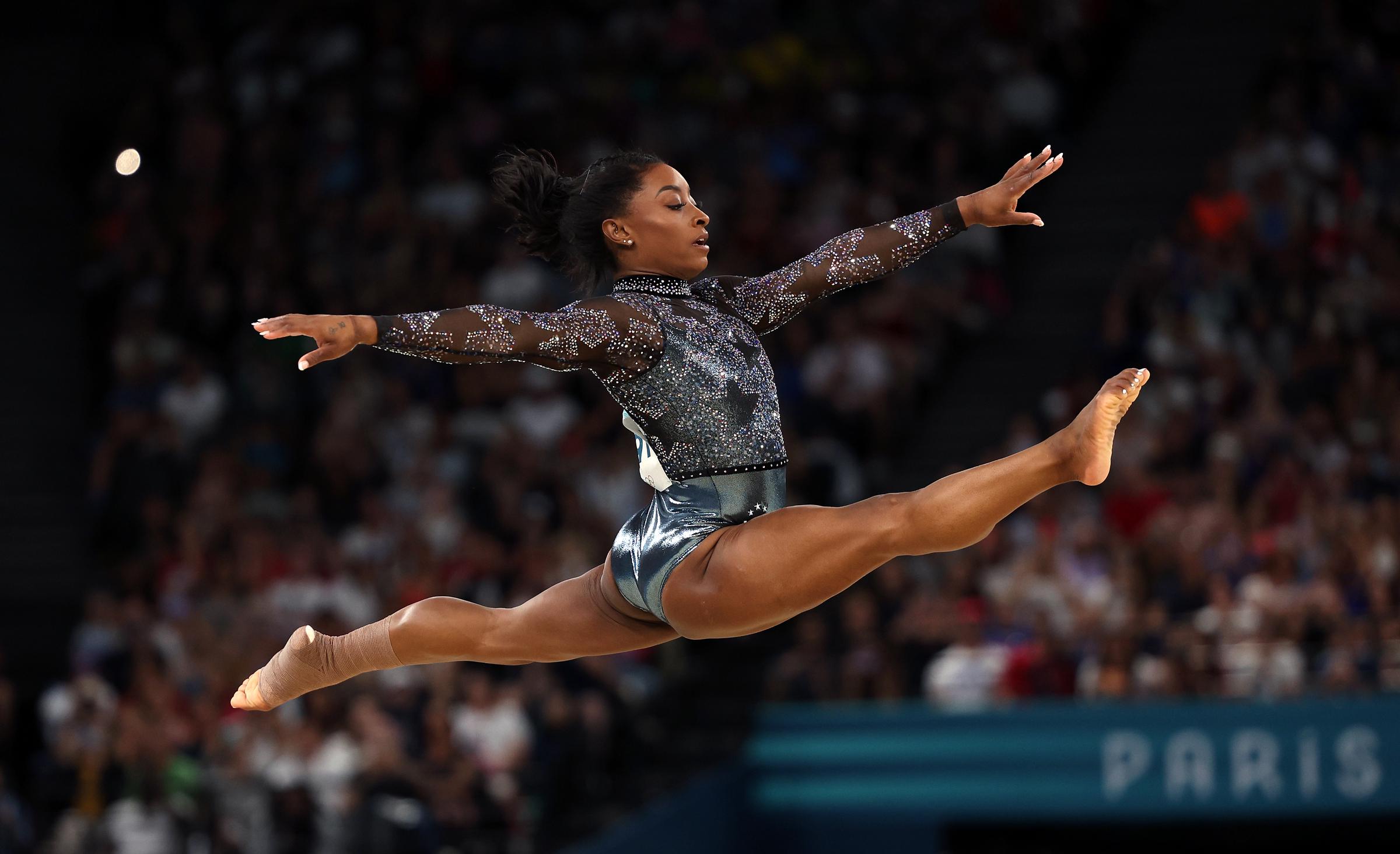 Simone Biles lors des qualifications féminines de gymnastique artistique à Paris, France, le 28 juillet 2024 | Source : Getty Images