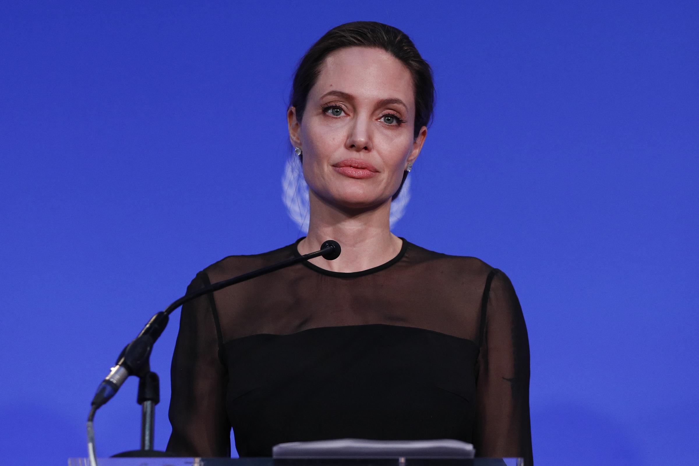 Angelina Jolie s'exprimant lors de la réunion ministérielle sur le maintien de la paix de l'ONU, le 8 septembre 2016, à Londres, en Angleterre. | Source : Getty Images