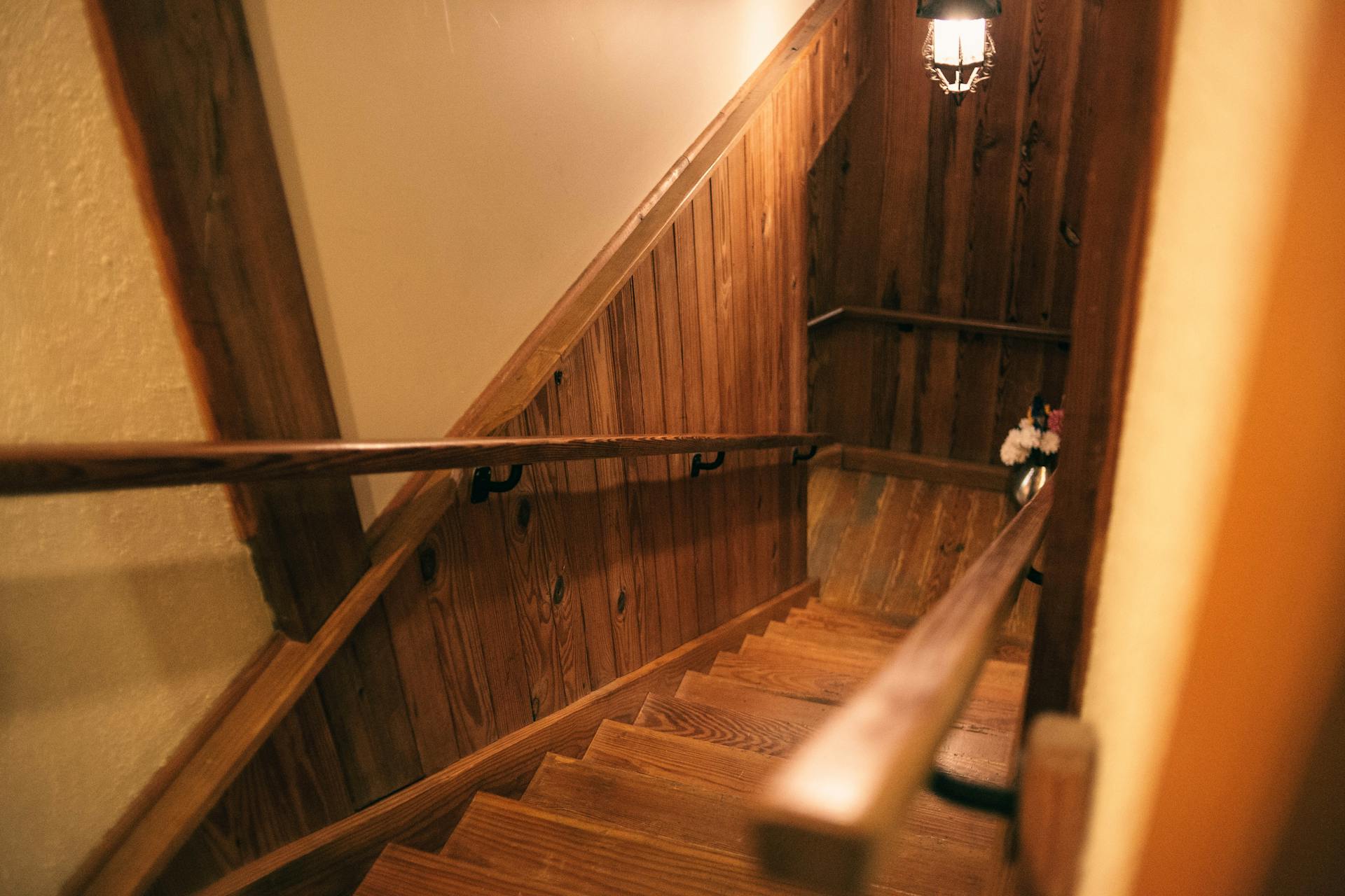 A wooden staircase in a house | Source: Pexels