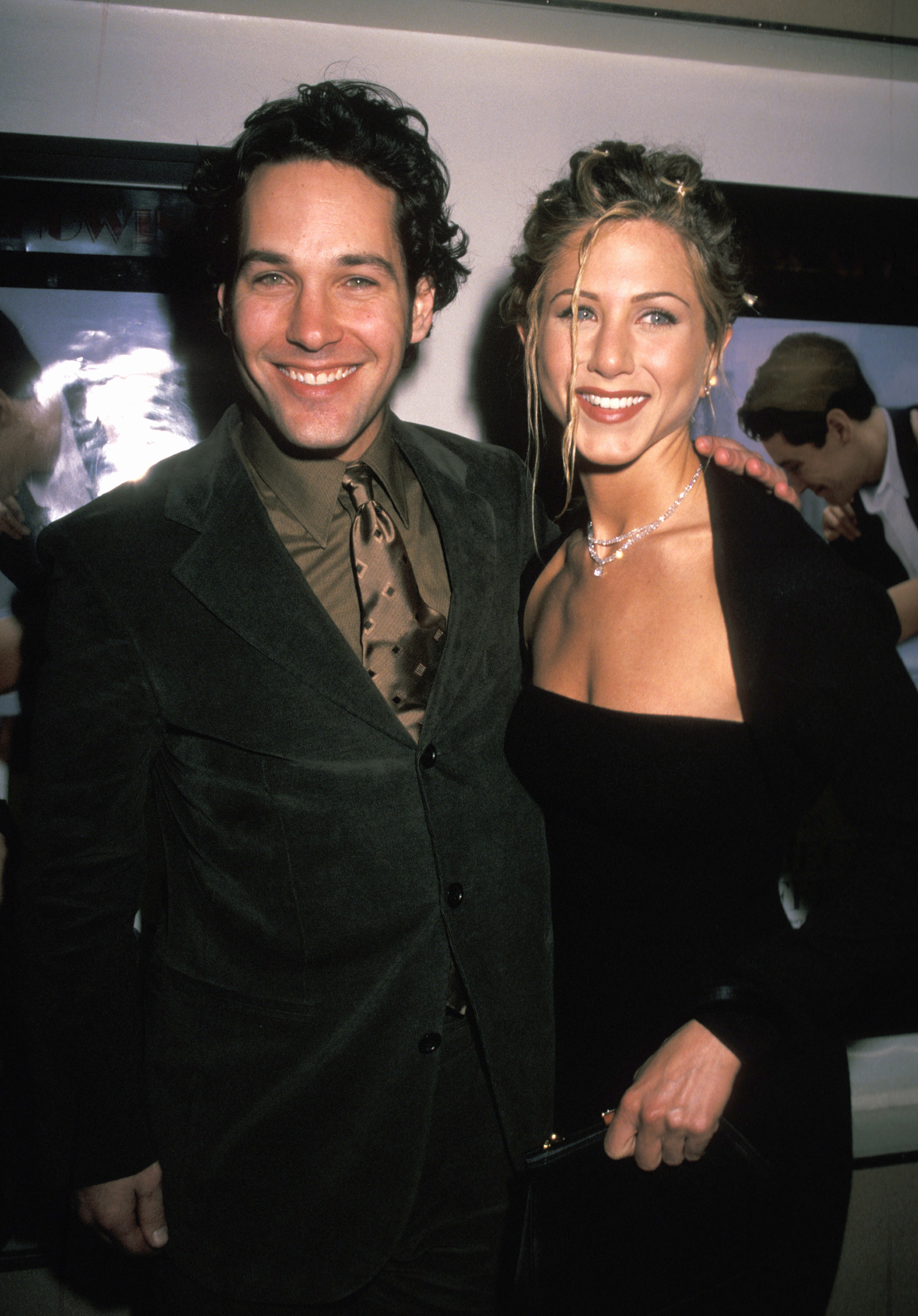 Paul Rudd et Jennifer Aniston lors de la projection à New York de "The Object of My Affection" le 15 avril 1998 | Source : Getty Image