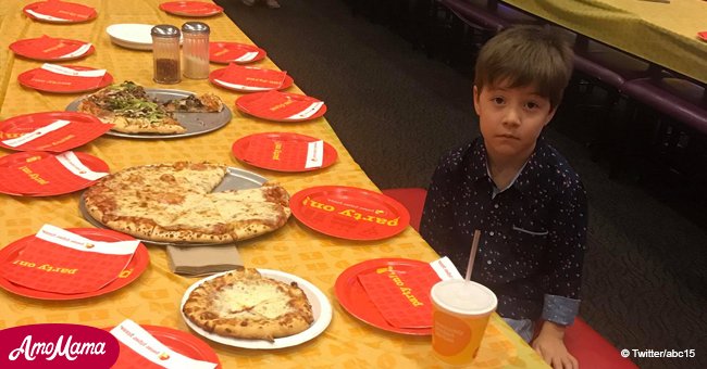 Maman invite 30 enfants pour le 6e anniversaire de son fils: Le petit s'effondre quand personne n'est venu
