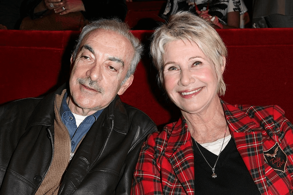 FRANCE - 03 NOVEMBRE : Danièle Gilbert et son fils mari Patrick à Paris, France, le 03 novembre 2008. | Photo : Getty Images