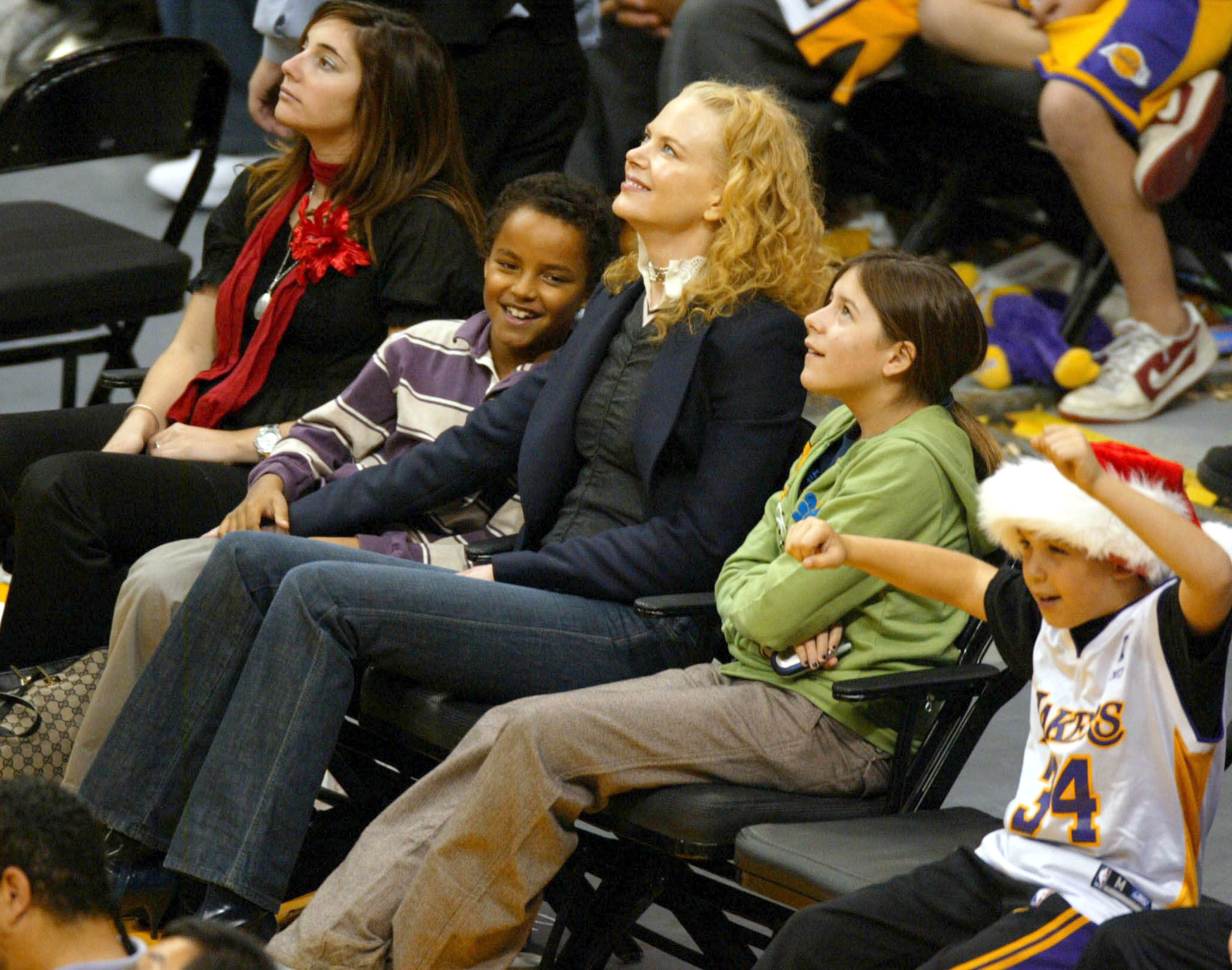 Connor et Bella Cruise avec Nicole Kidman. | Source : Getty Images
